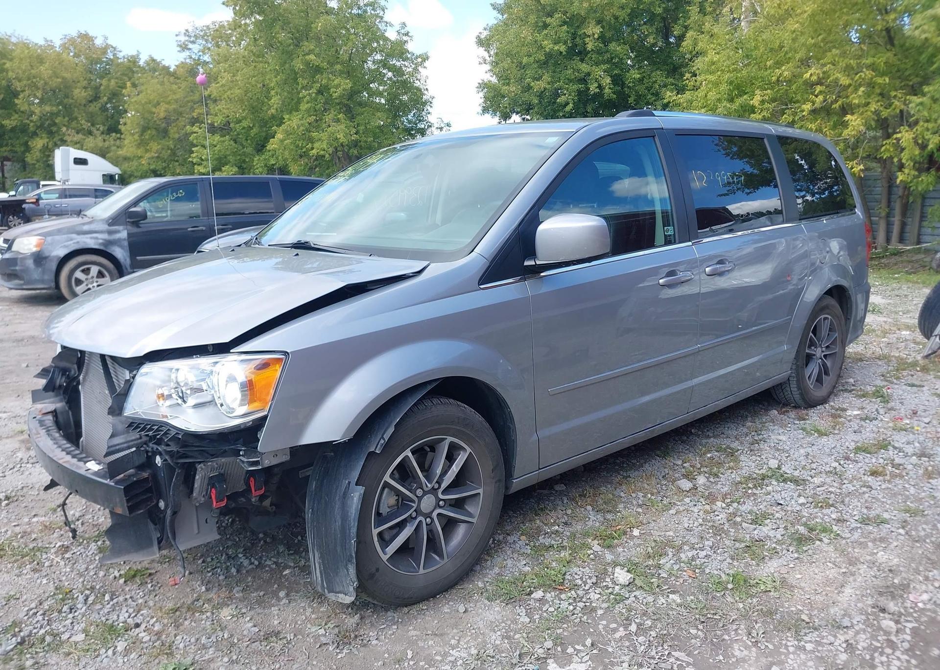 2016 DODGE GRAND CARAVAN SE