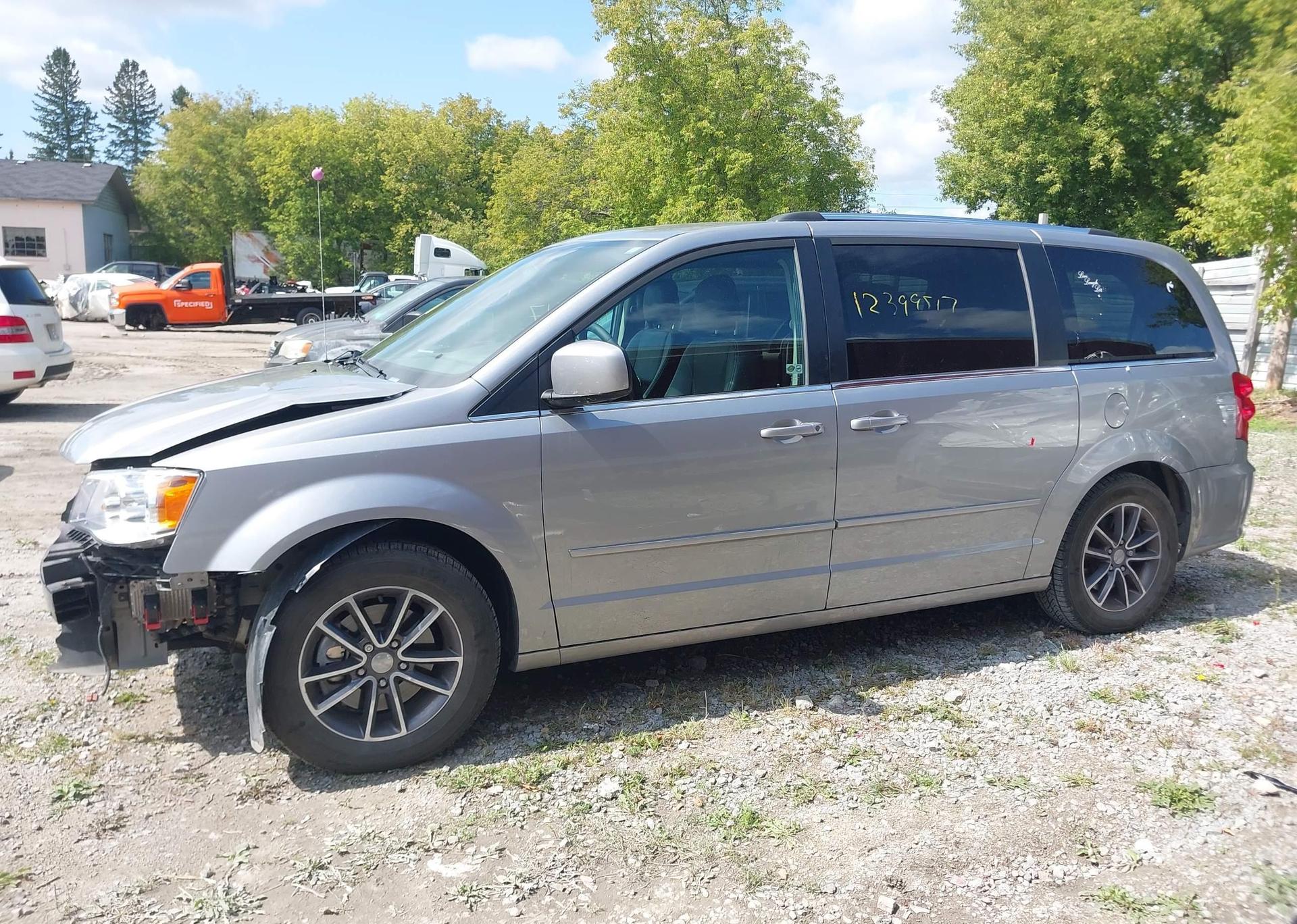 2016 DODGE GRAND CARAVAN SE