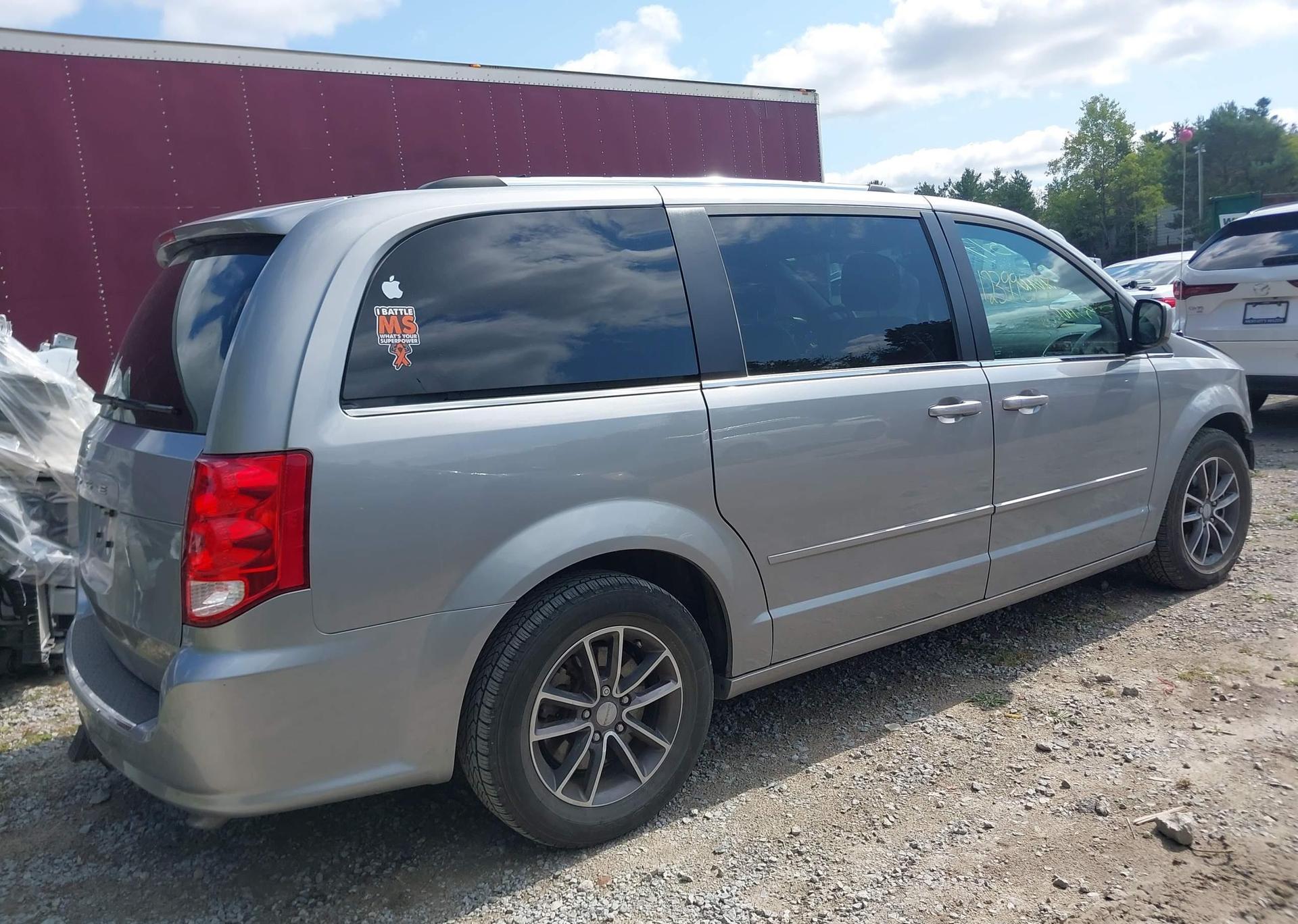 2016 DODGE GRAND CARAVAN SE