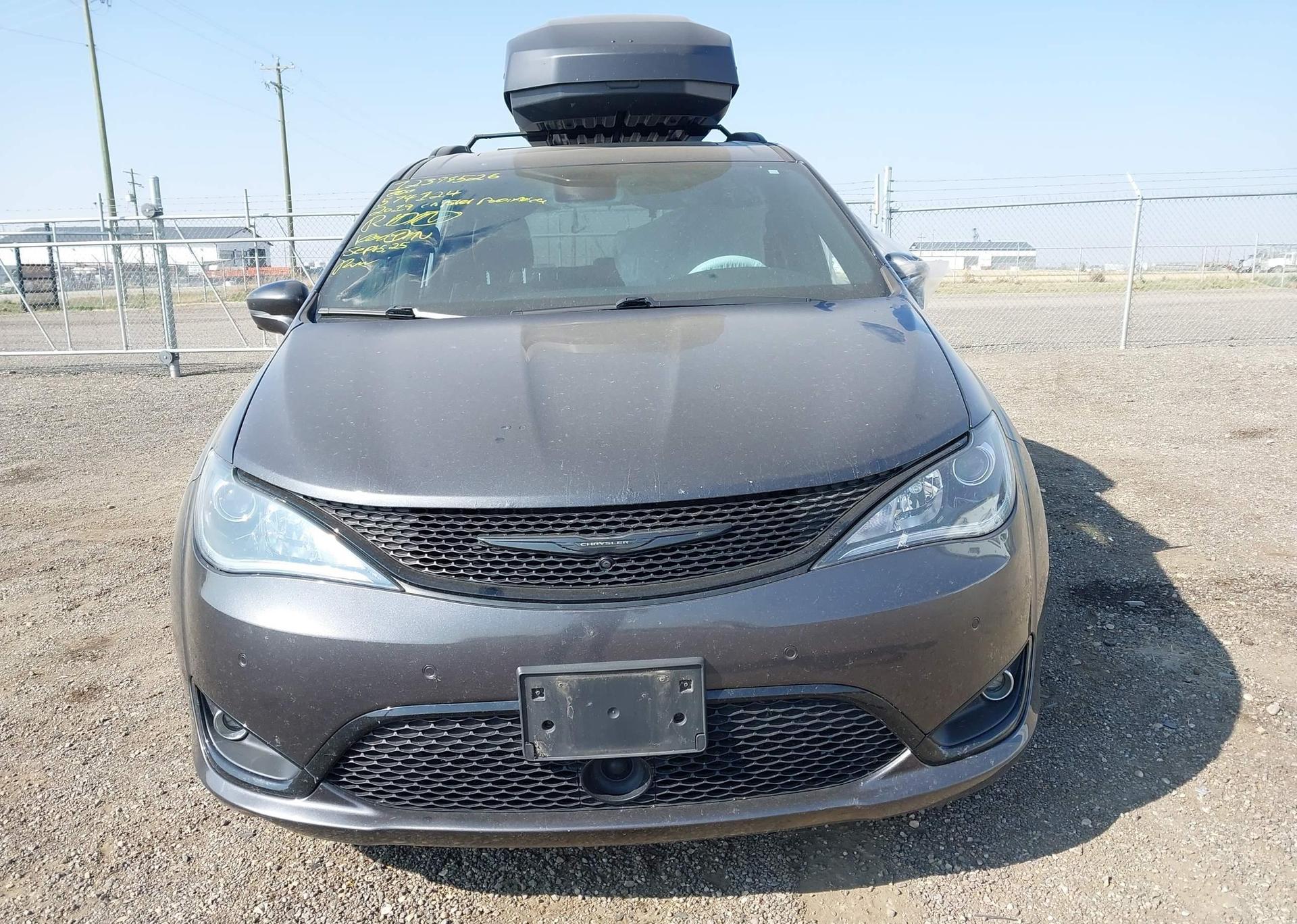 2019 CHRYSLER PACIFICA LIMITED