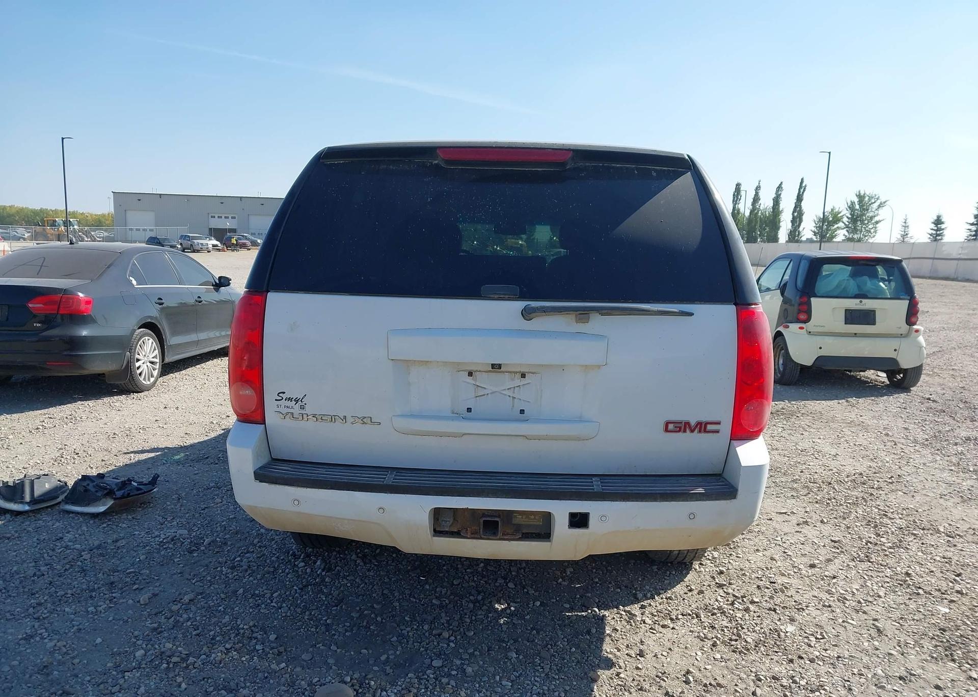 2013 GMC YUKON XL K1500 SLT