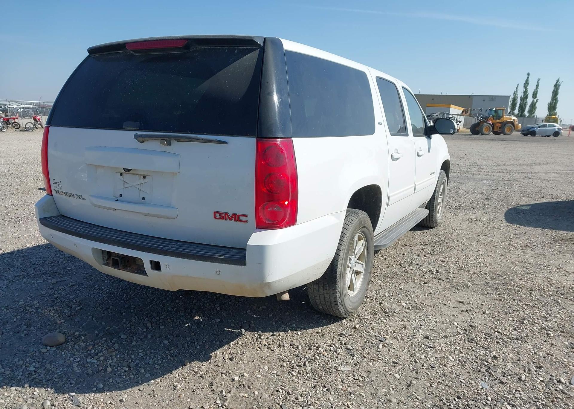 2013 GMC YUKON XL K1500 SLT