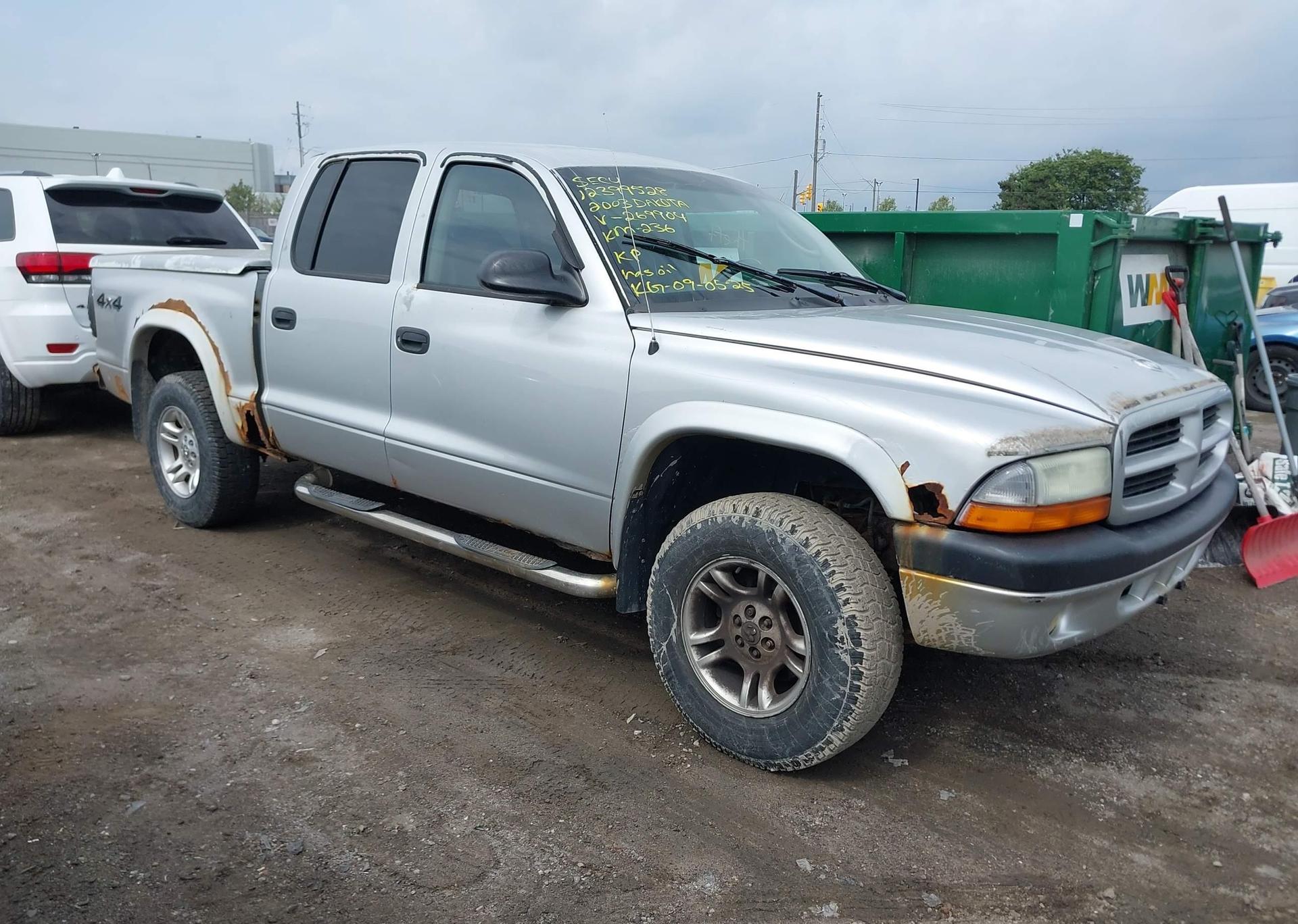 2003 DODGE DAKOTA SPORT