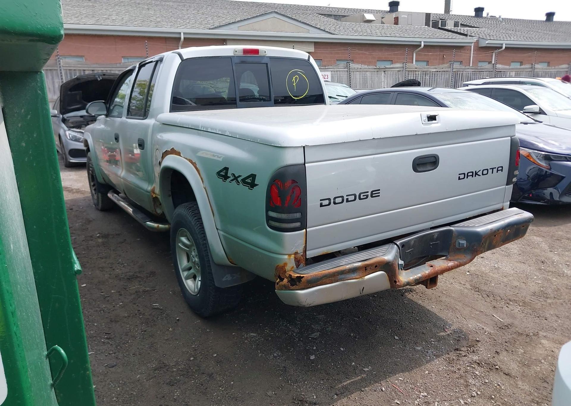 2003 DODGE DAKOTA SPORT