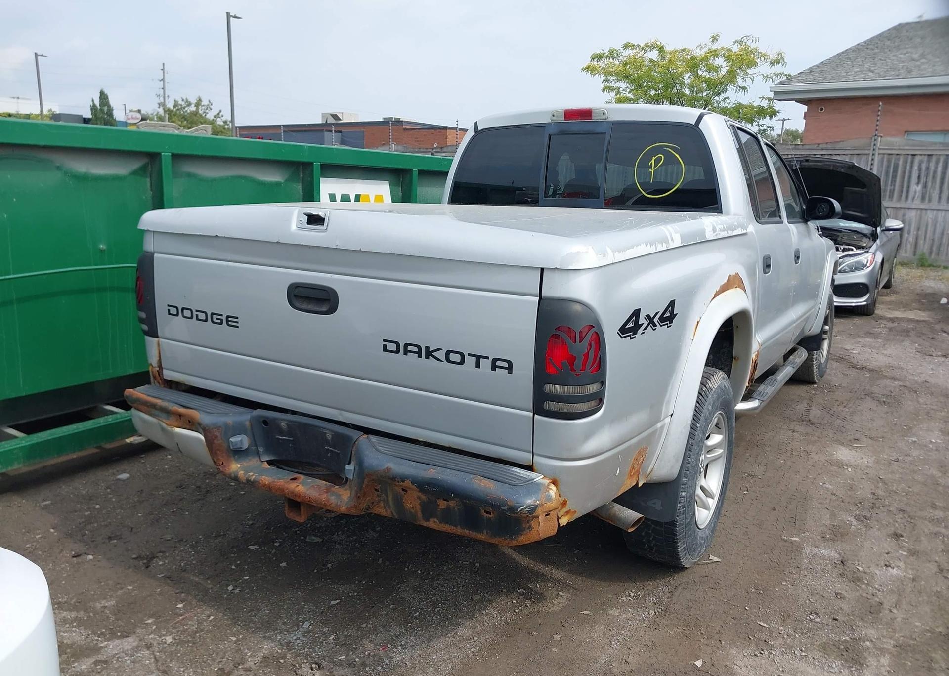 2003 DODGE DAKOTA SPORT