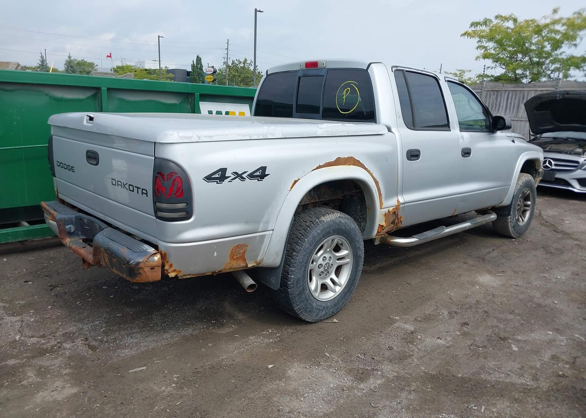 2003 DODGE DAKOTA SPORT
