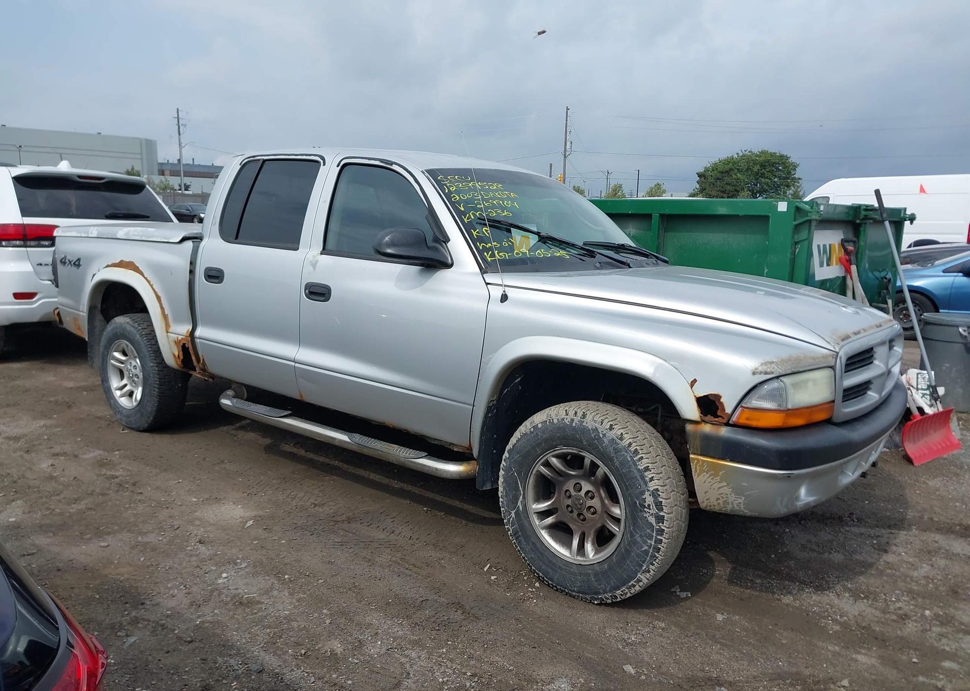 2003 DODGE DAKOTA SPORT