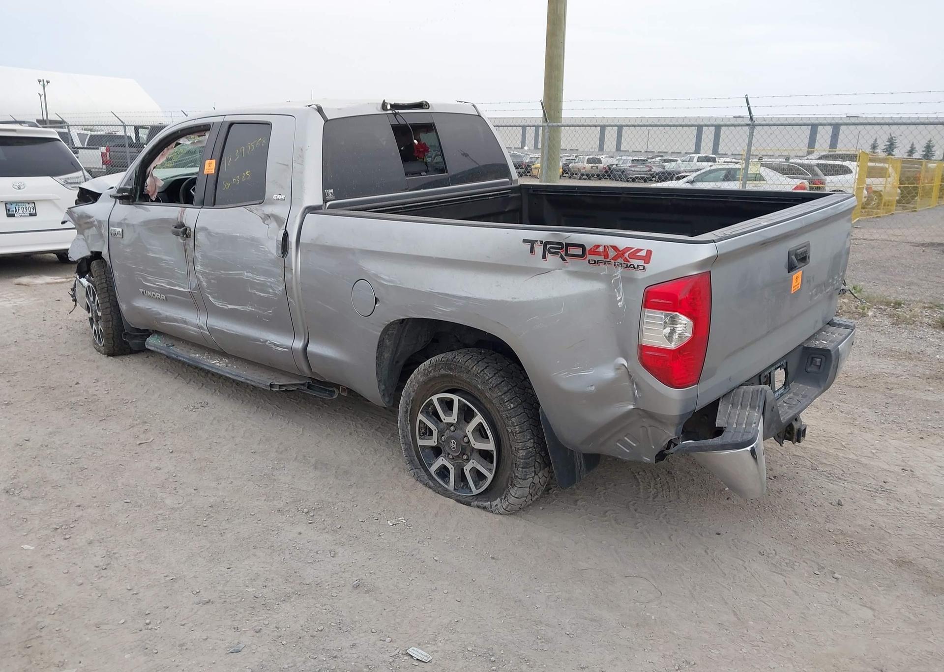 2018 TOYOTA TUNDRA DOUBLE CAB SR