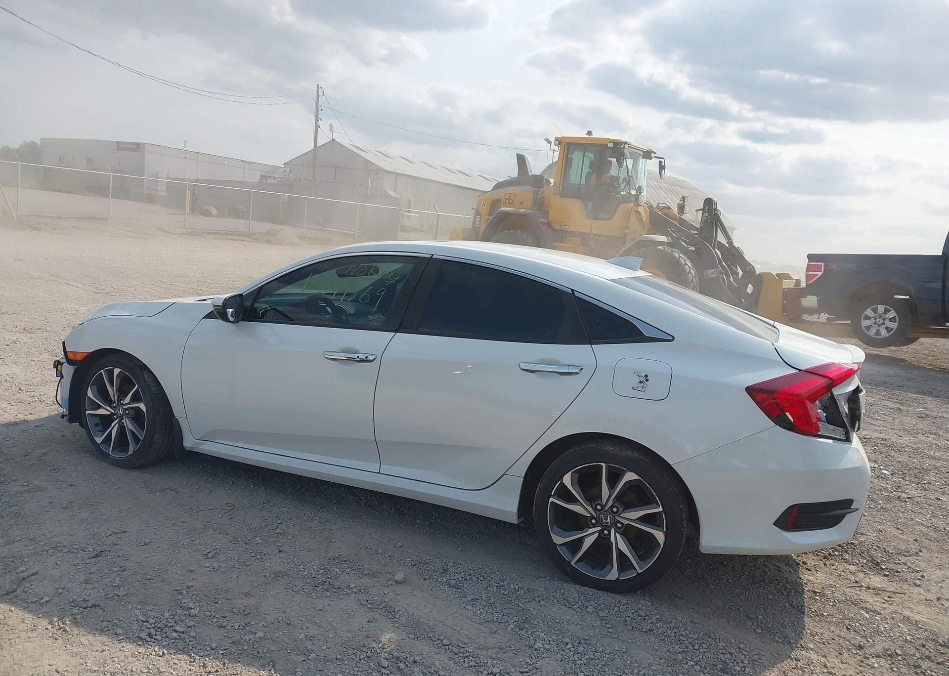 2019 HONDA Civic touring
