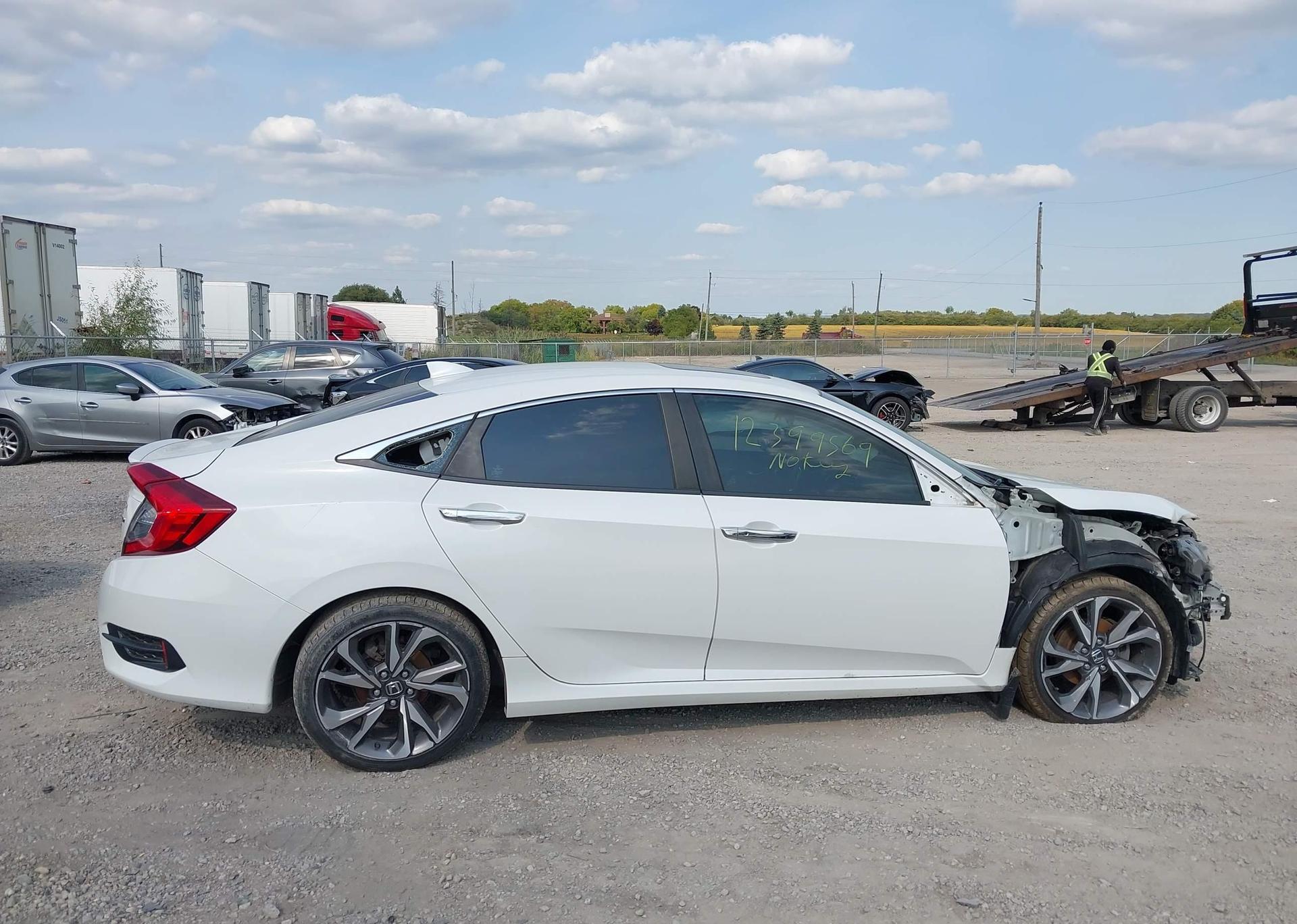 2019 HONDA Civic touring