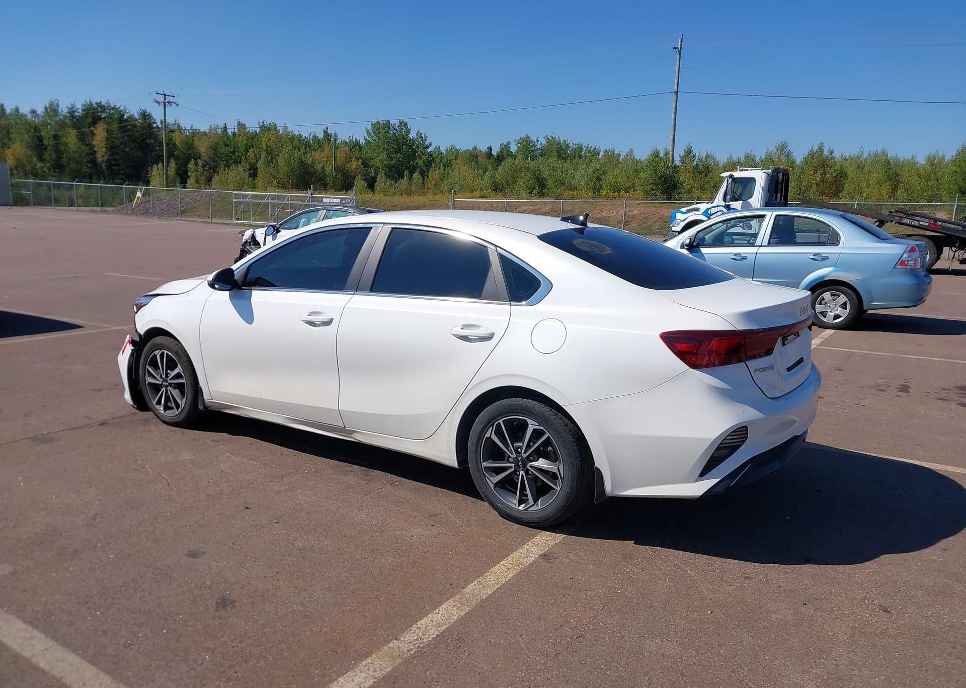 2022 KIA FORTE EX