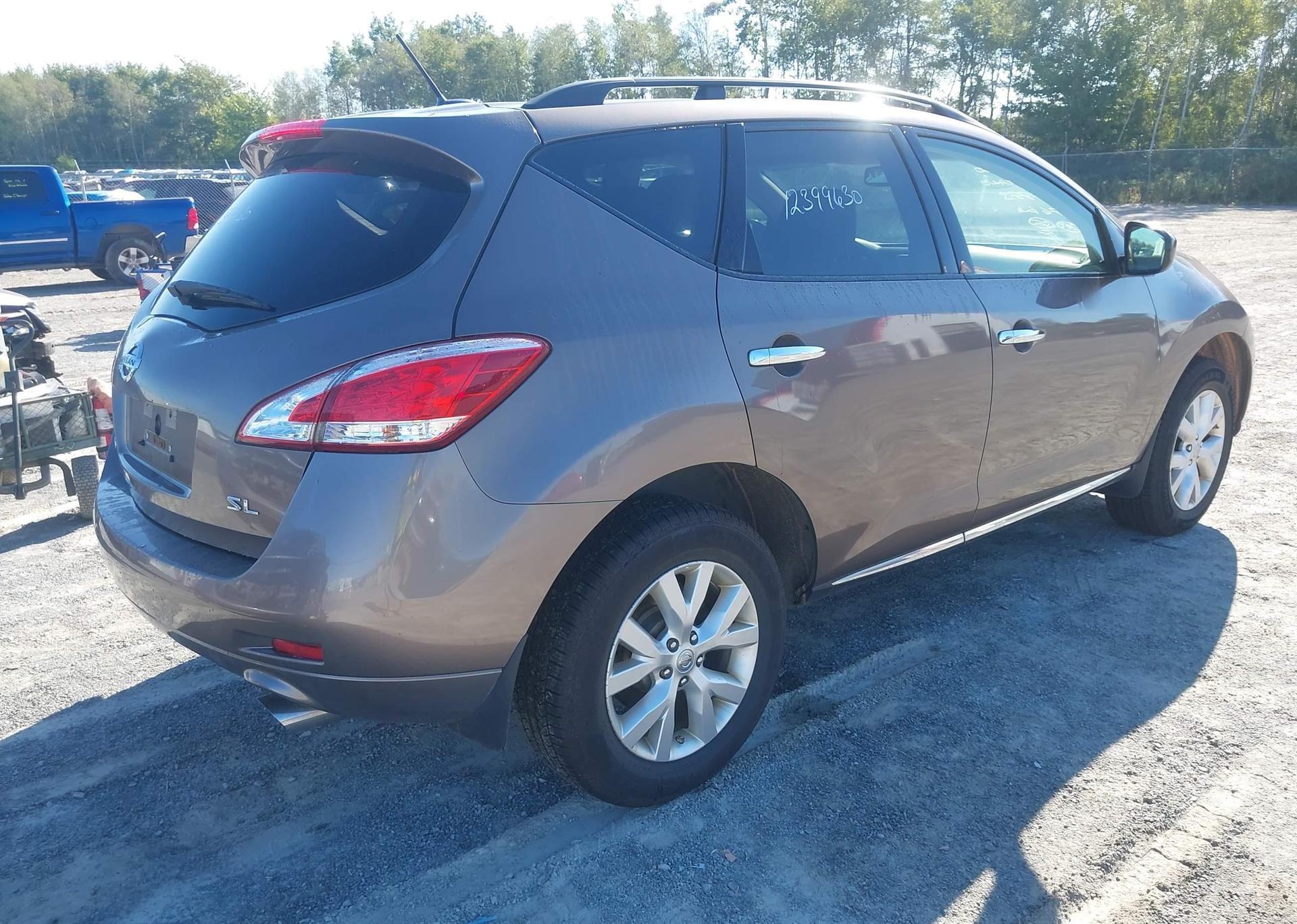 2014 NISSAN MURANO S