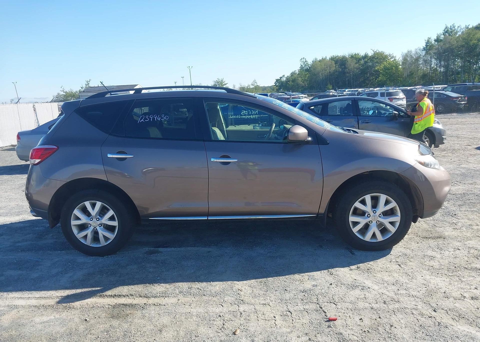 2014 NISSAN MURANO S