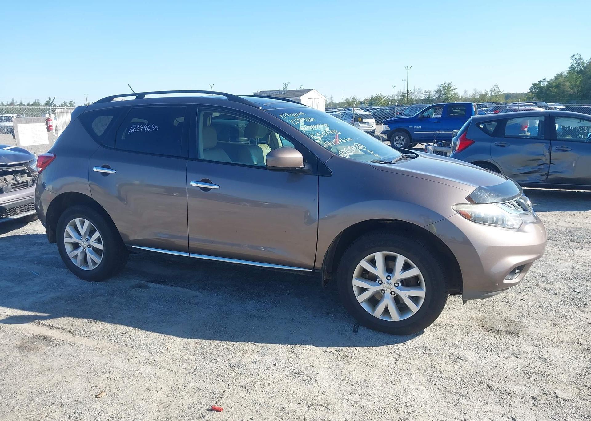 2014 NISSAN MURANO S