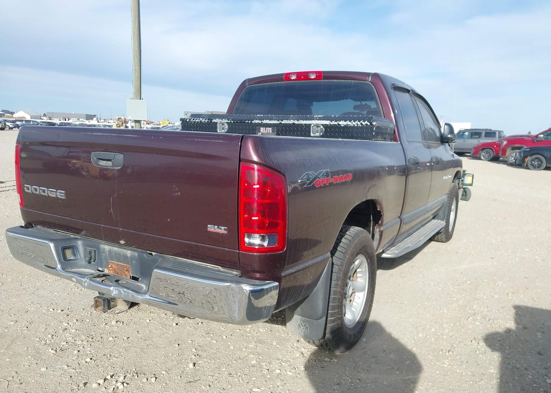 2004 DODGE RAM 1500 SLT