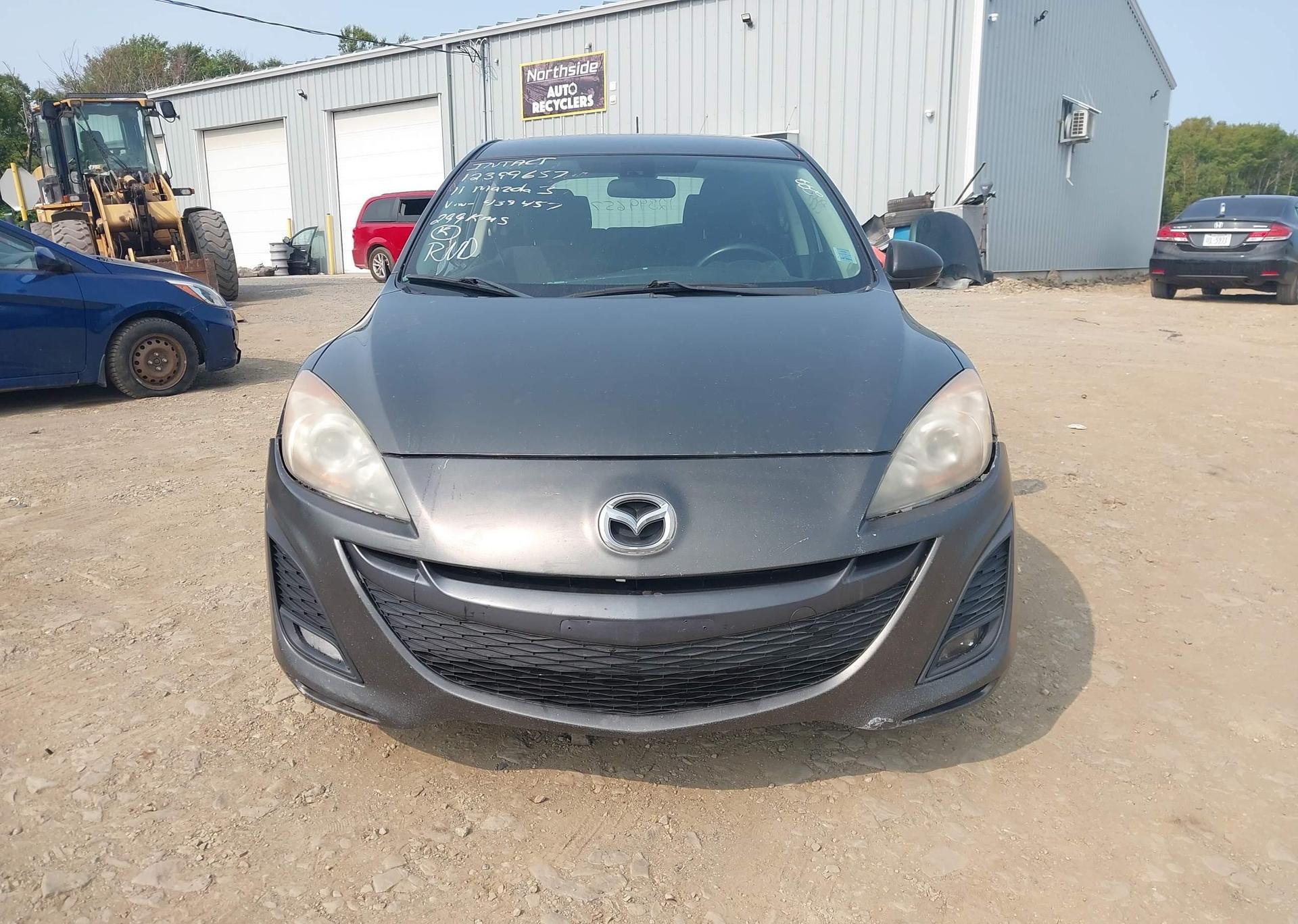 2011 MAZDA 3 S