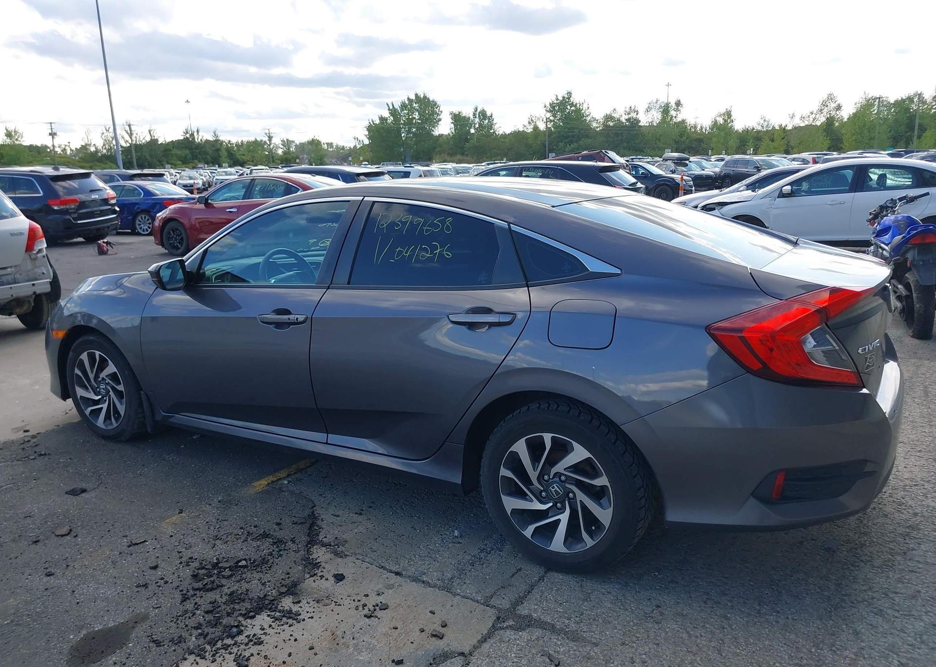 2016 HONDA CIVIC EX