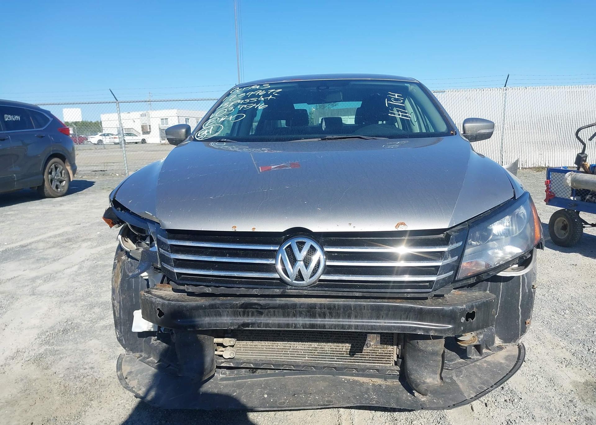 2013 VOLKSWAGEN PASSAT S