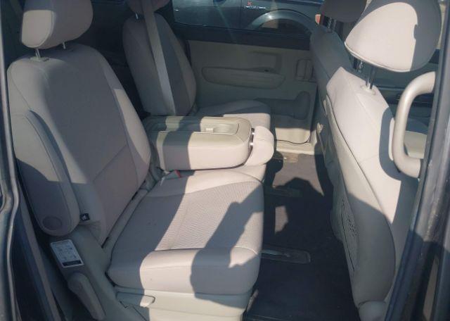 2016 KIA SEDONA LX