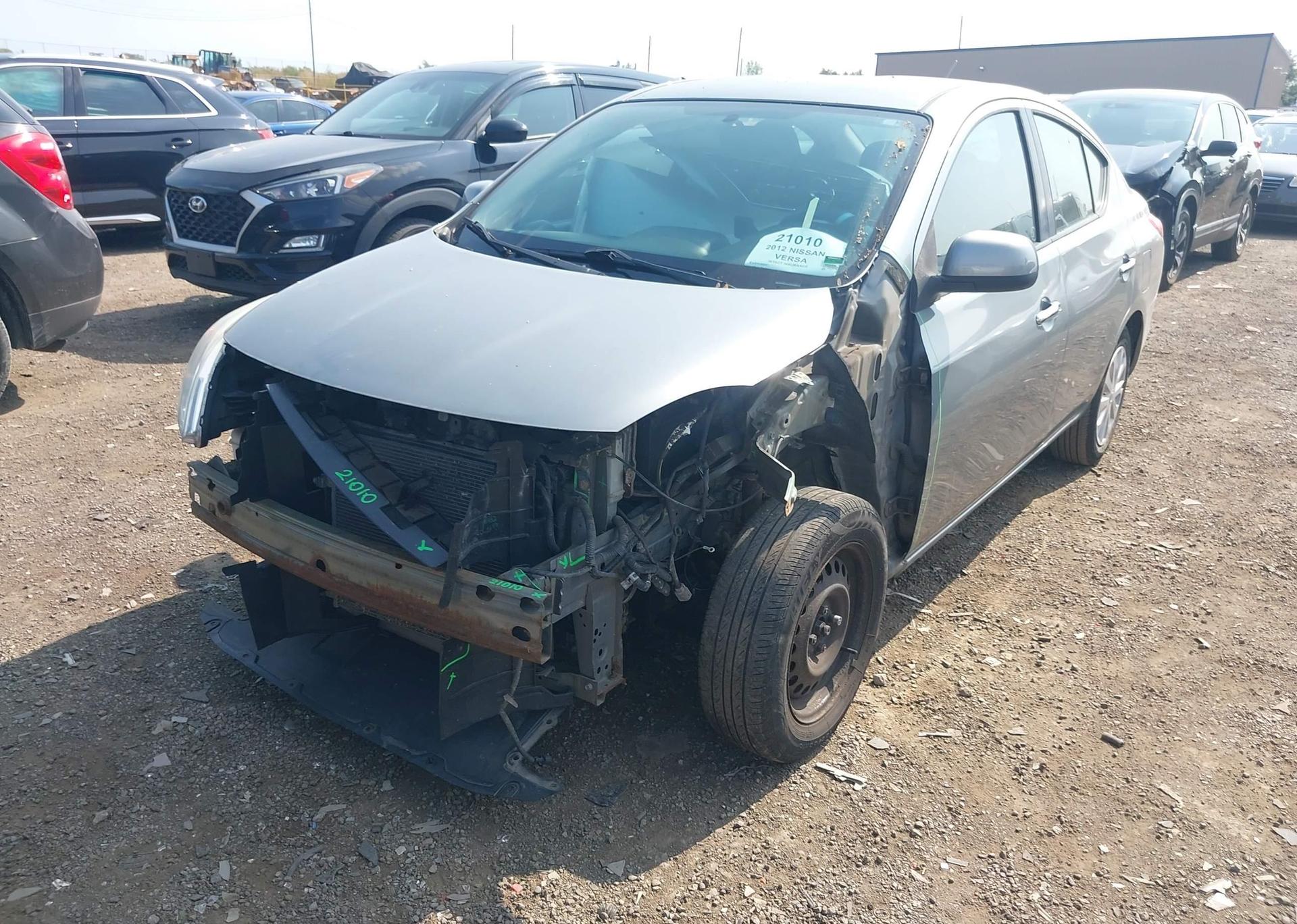 2012 NISSAN VERSA