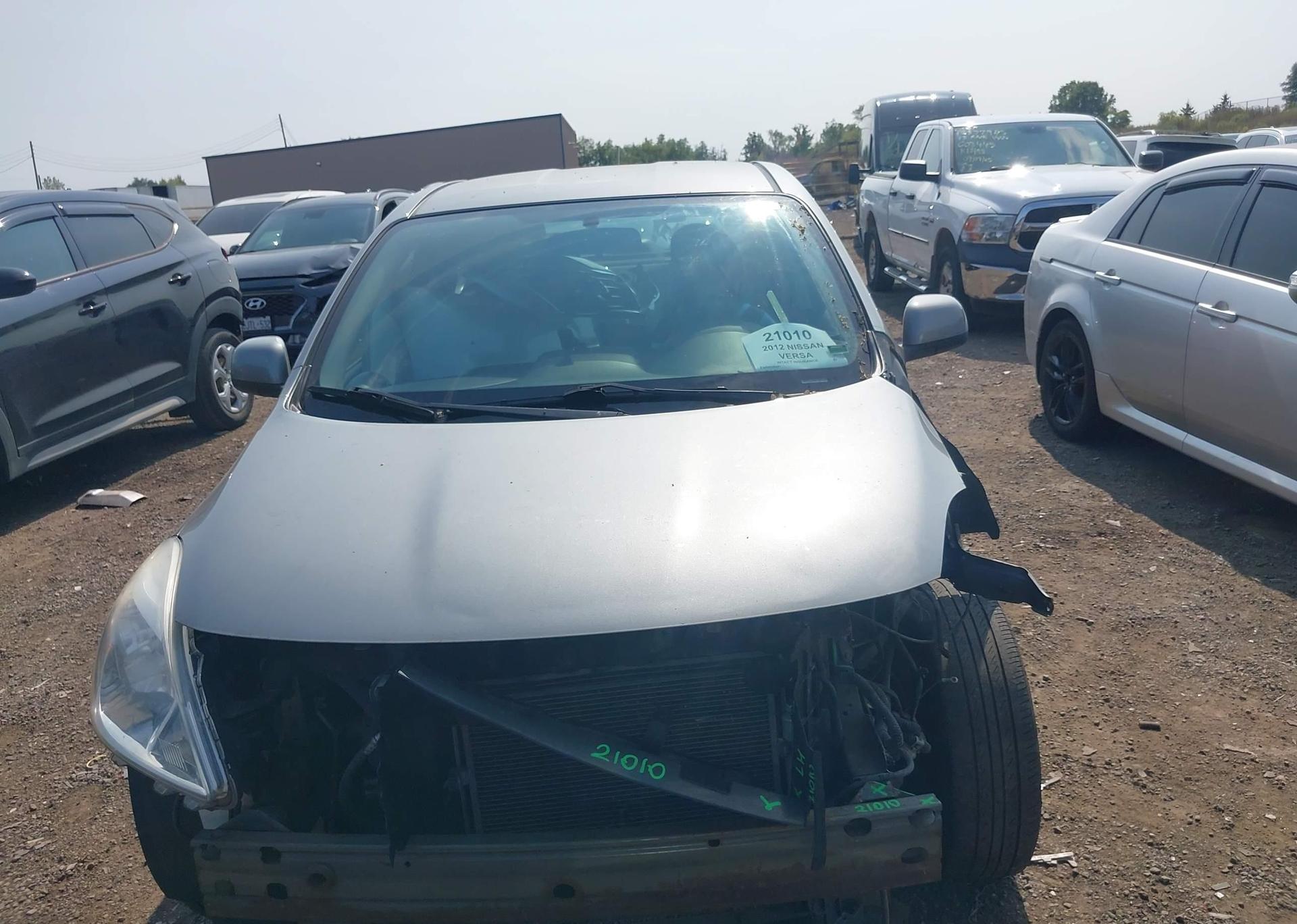 2012 NISSAN VERSA