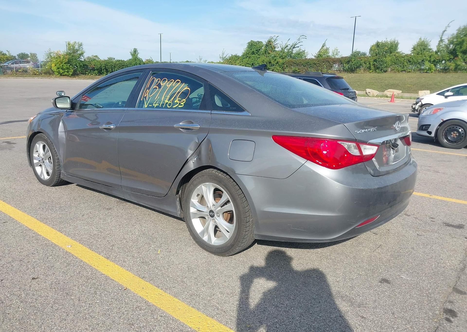 2012 HYUNDAI SONATA SE