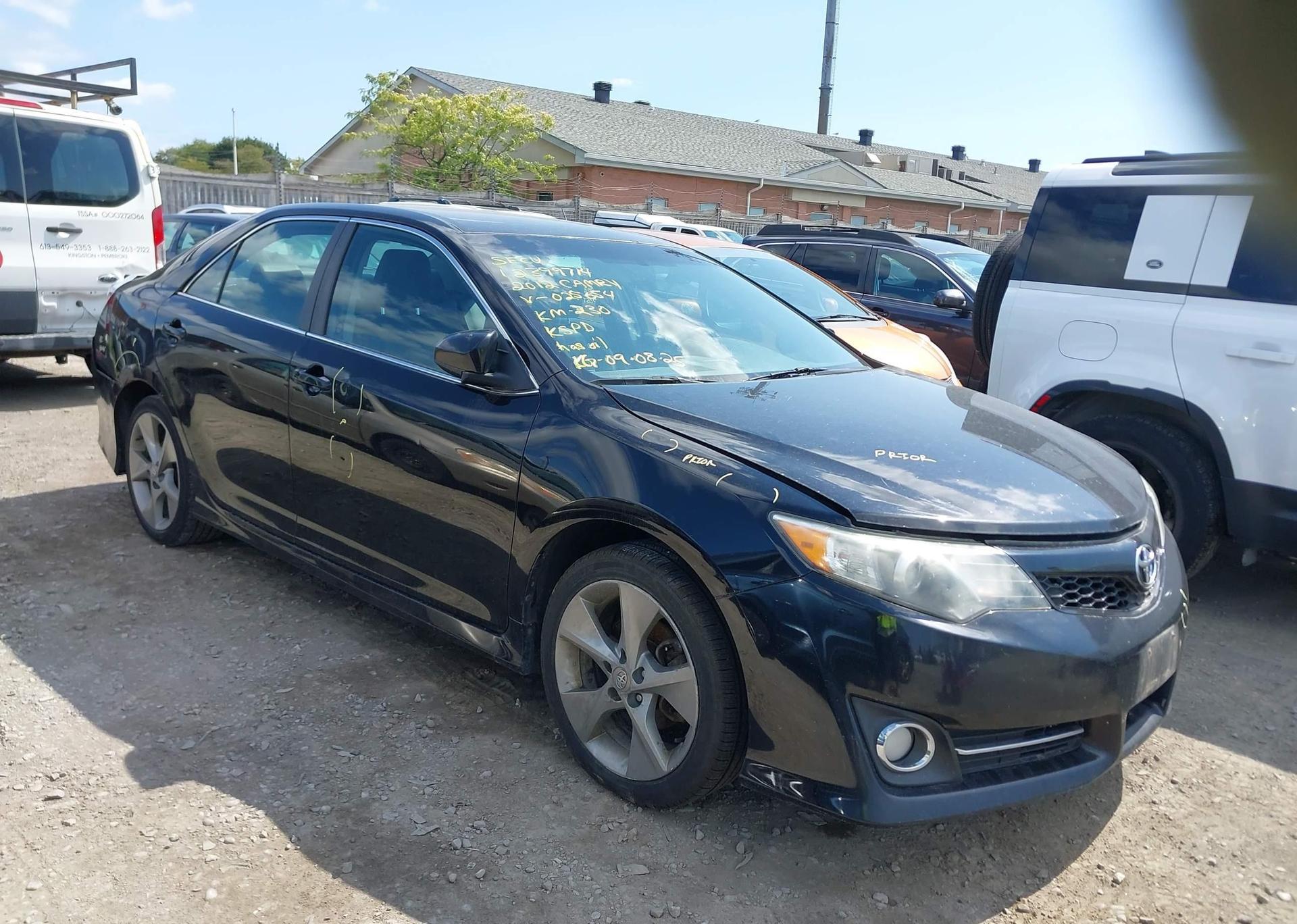 2012 TOYOTA CAMRY SE