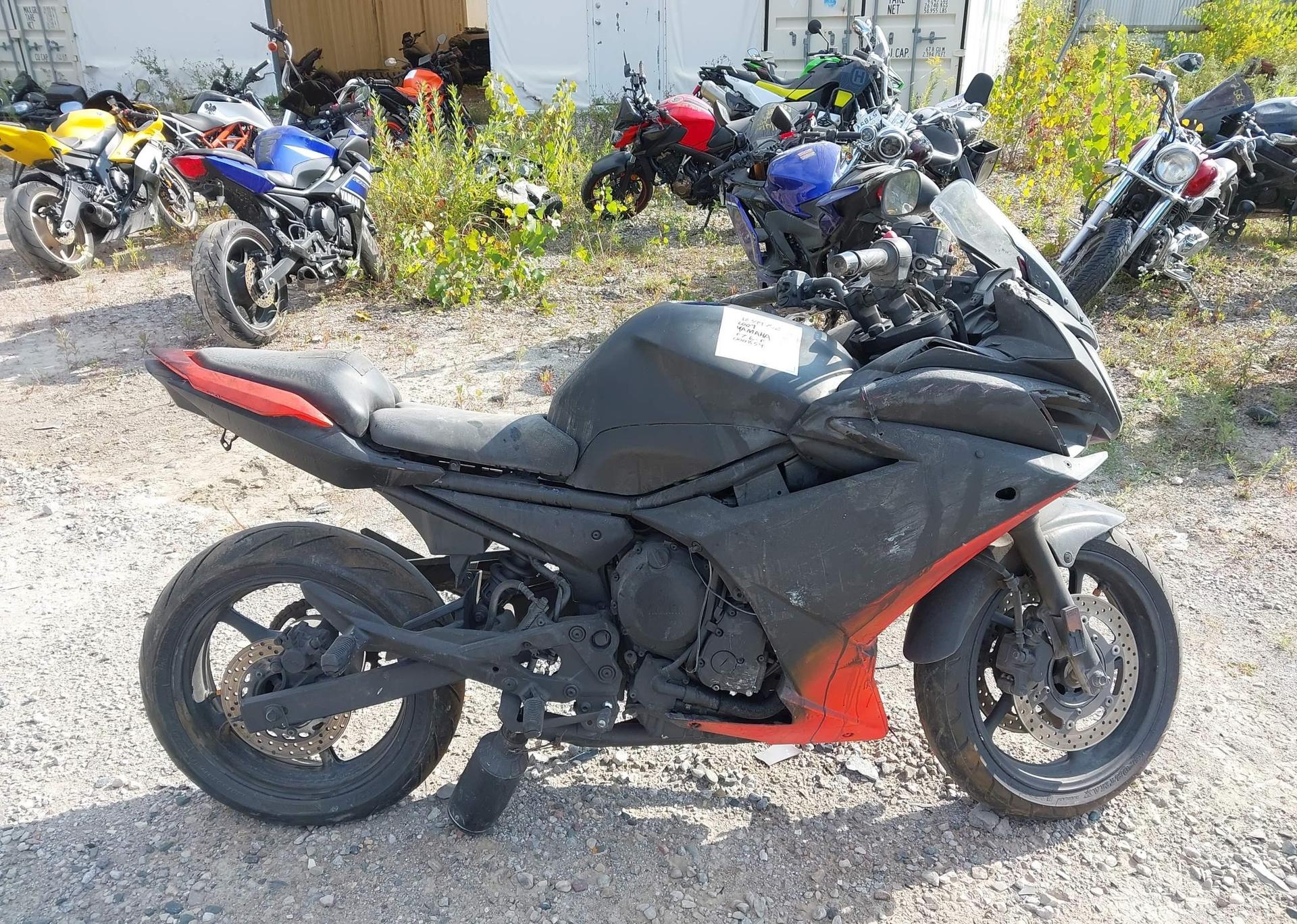 2009 YAMAHA FZ6 R