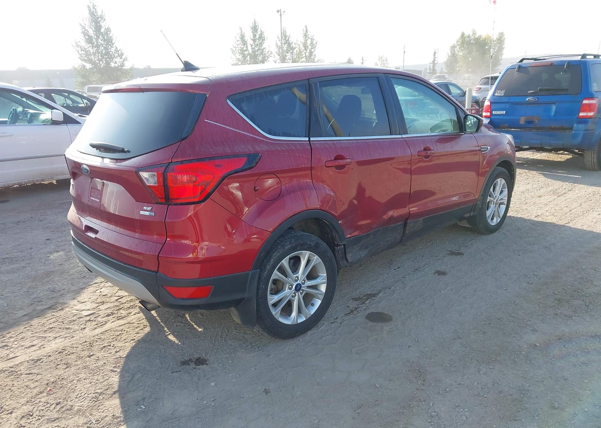 2019 FORD ESCAPE SE