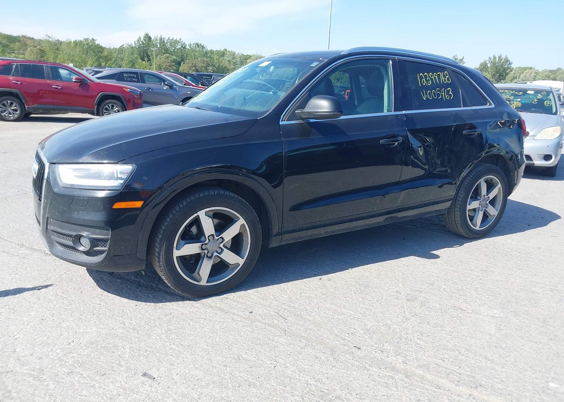 2015 AUDI Q3 4P TI