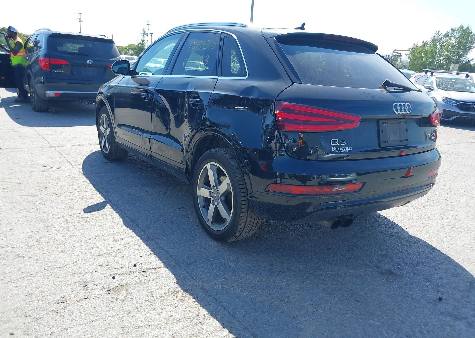 2015 AUDI Q3 4P TI