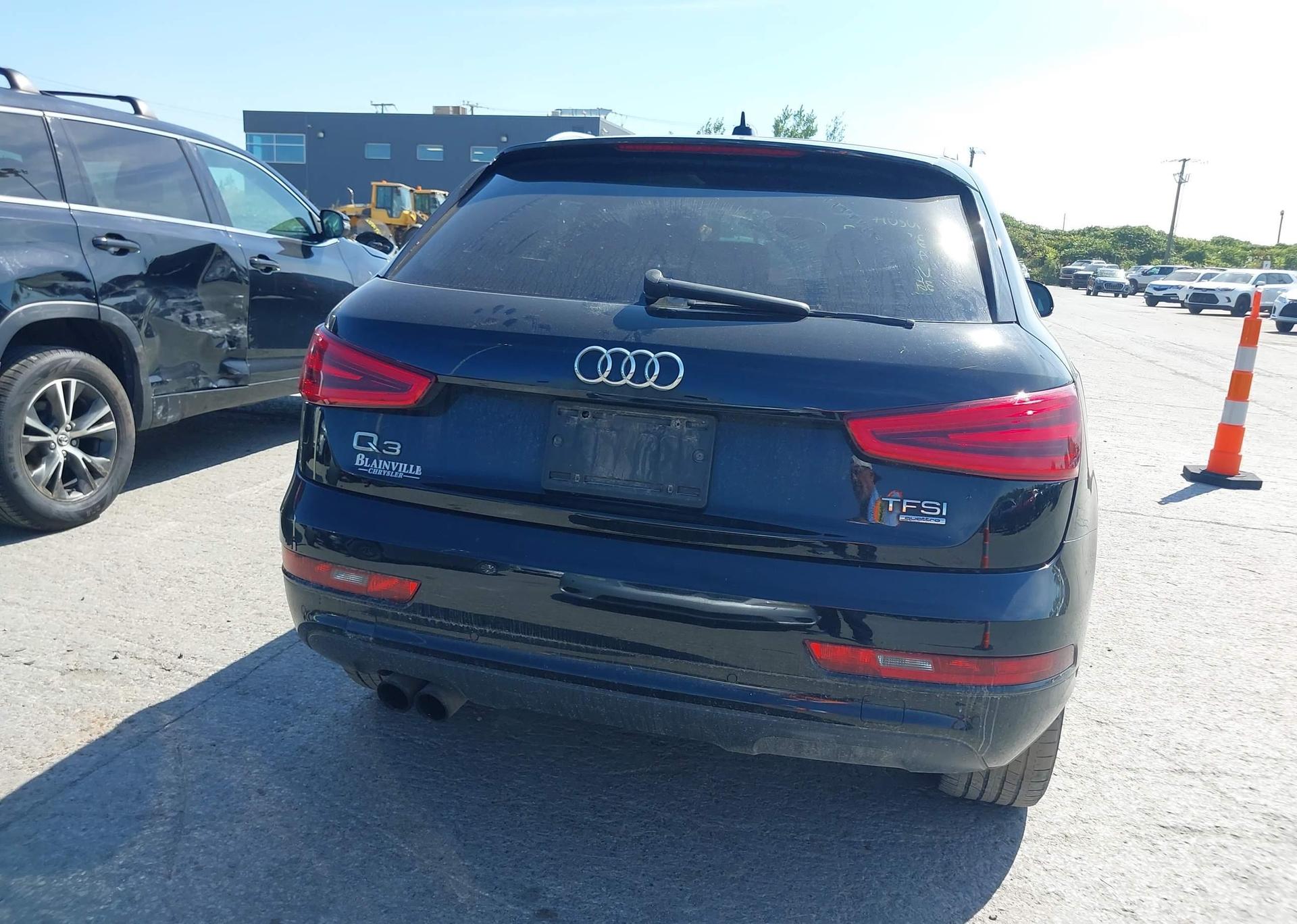 2015 AUDI Q3 4P TI