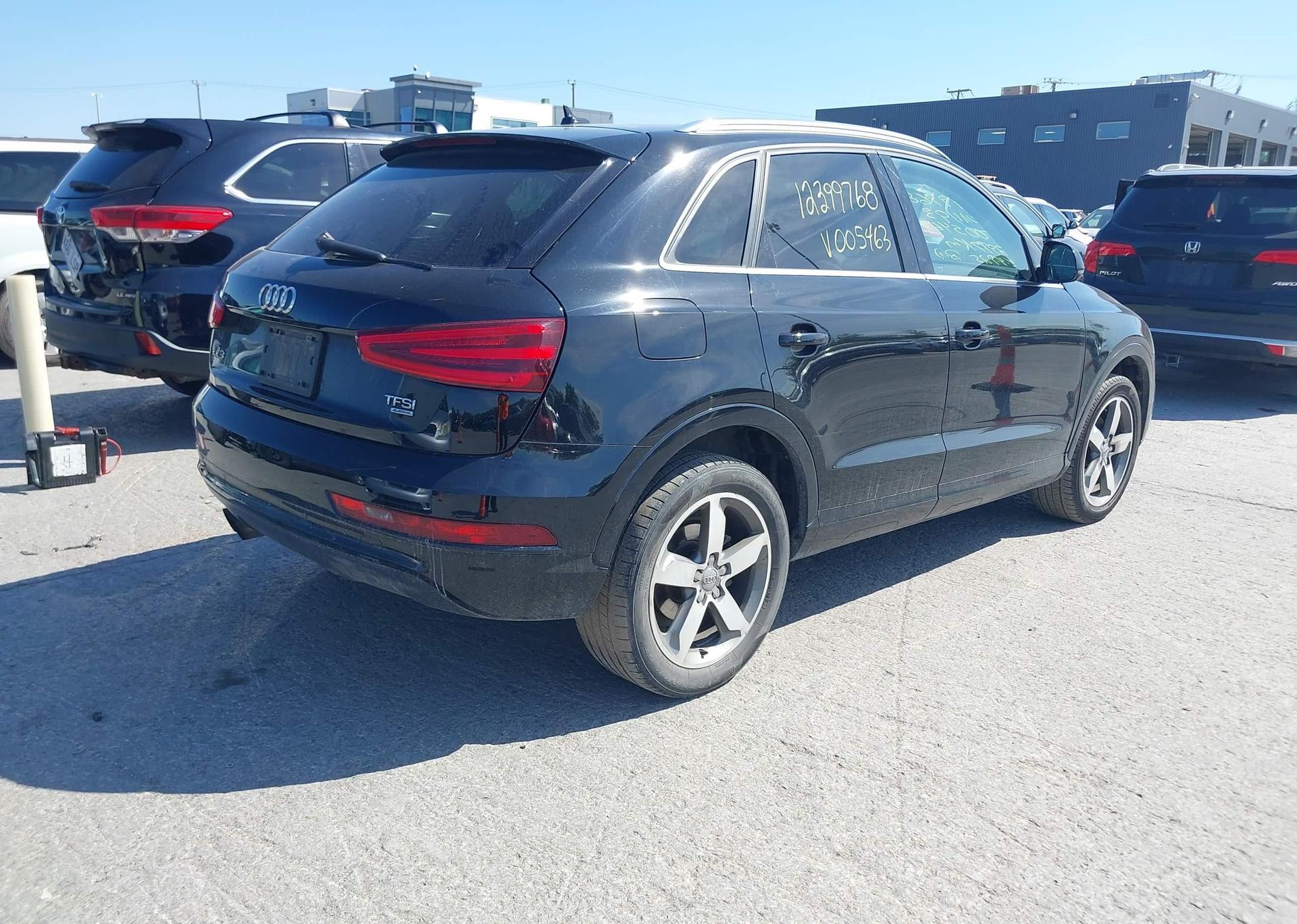 2015 AUDI Q3 4P TI