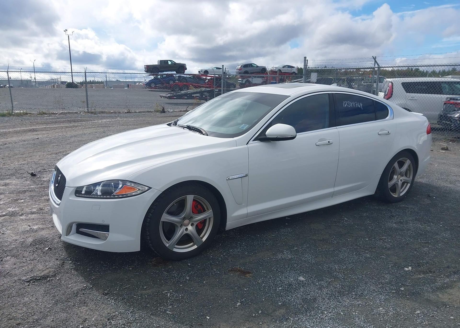 2014 JAGUAR XF
