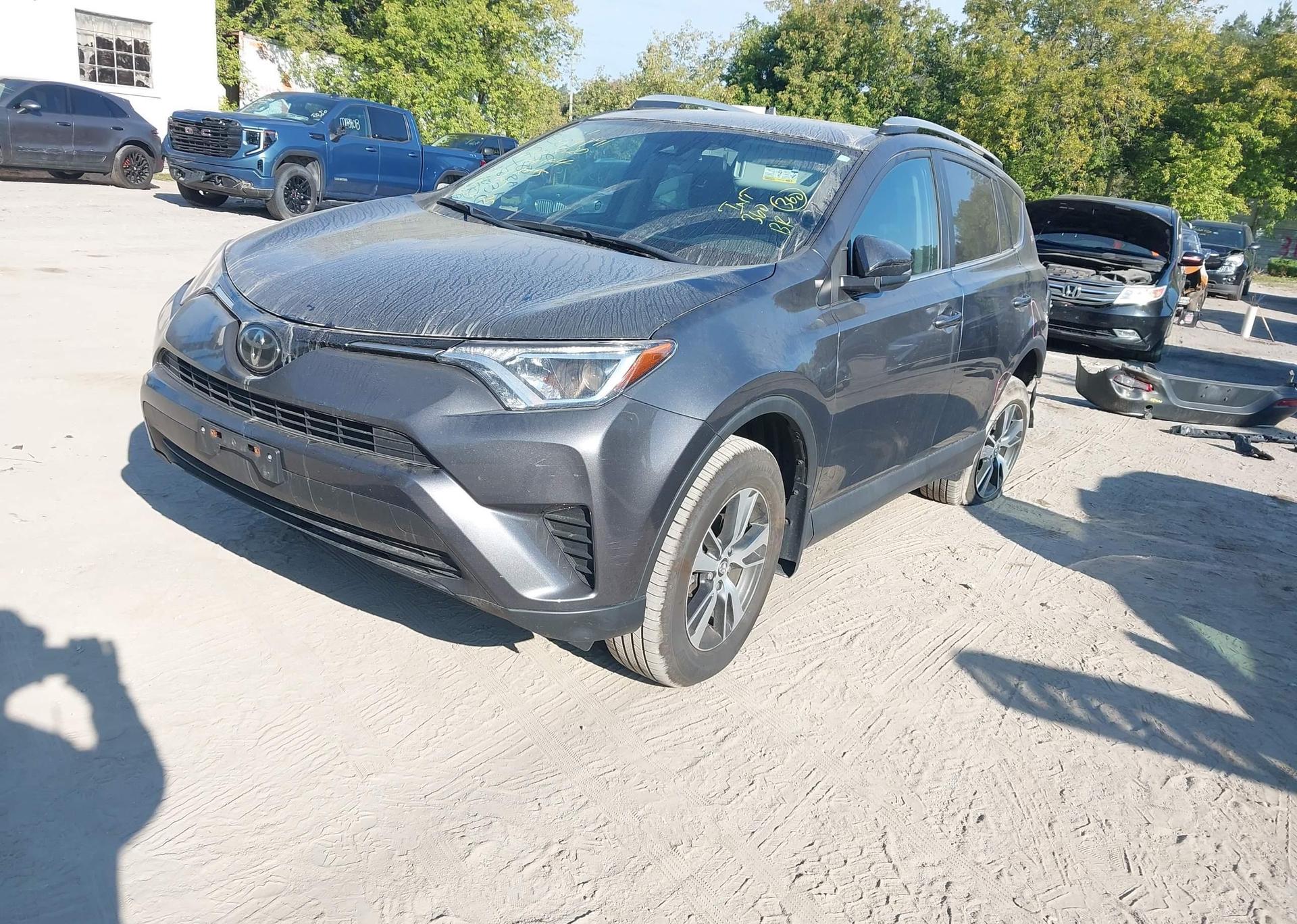 2018 TOYOTA RAV4 LE