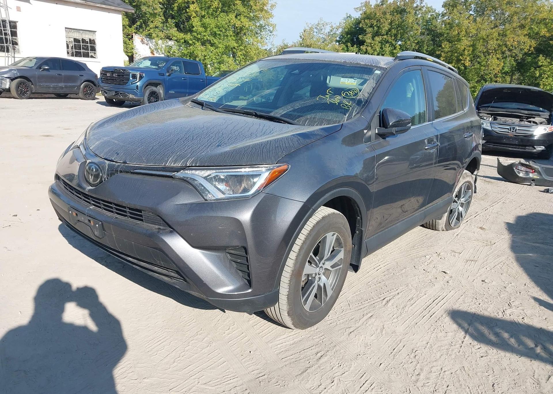 2018 TOYOTA RAV4 LE