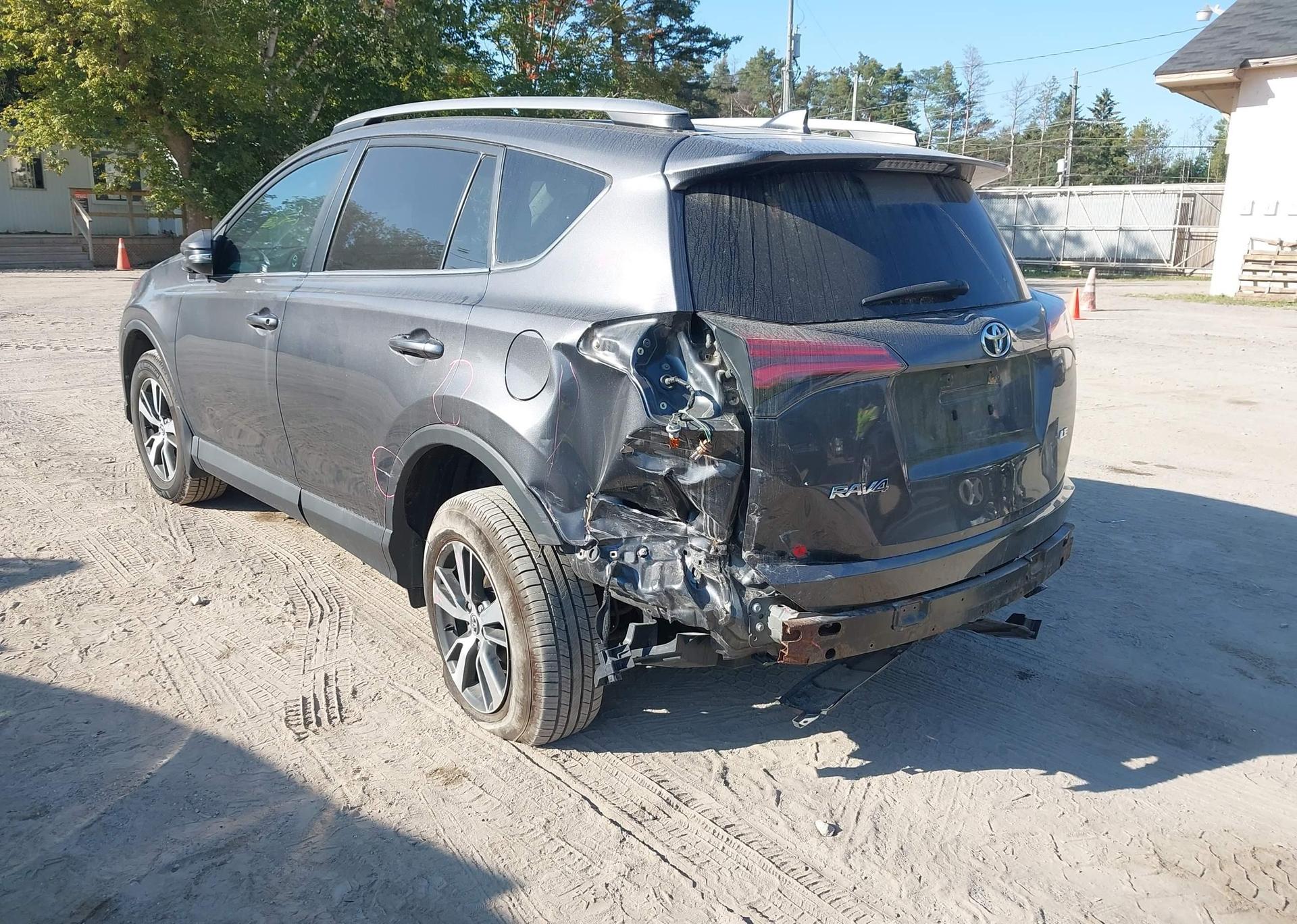 2018 TOYOTA RAV4 LE