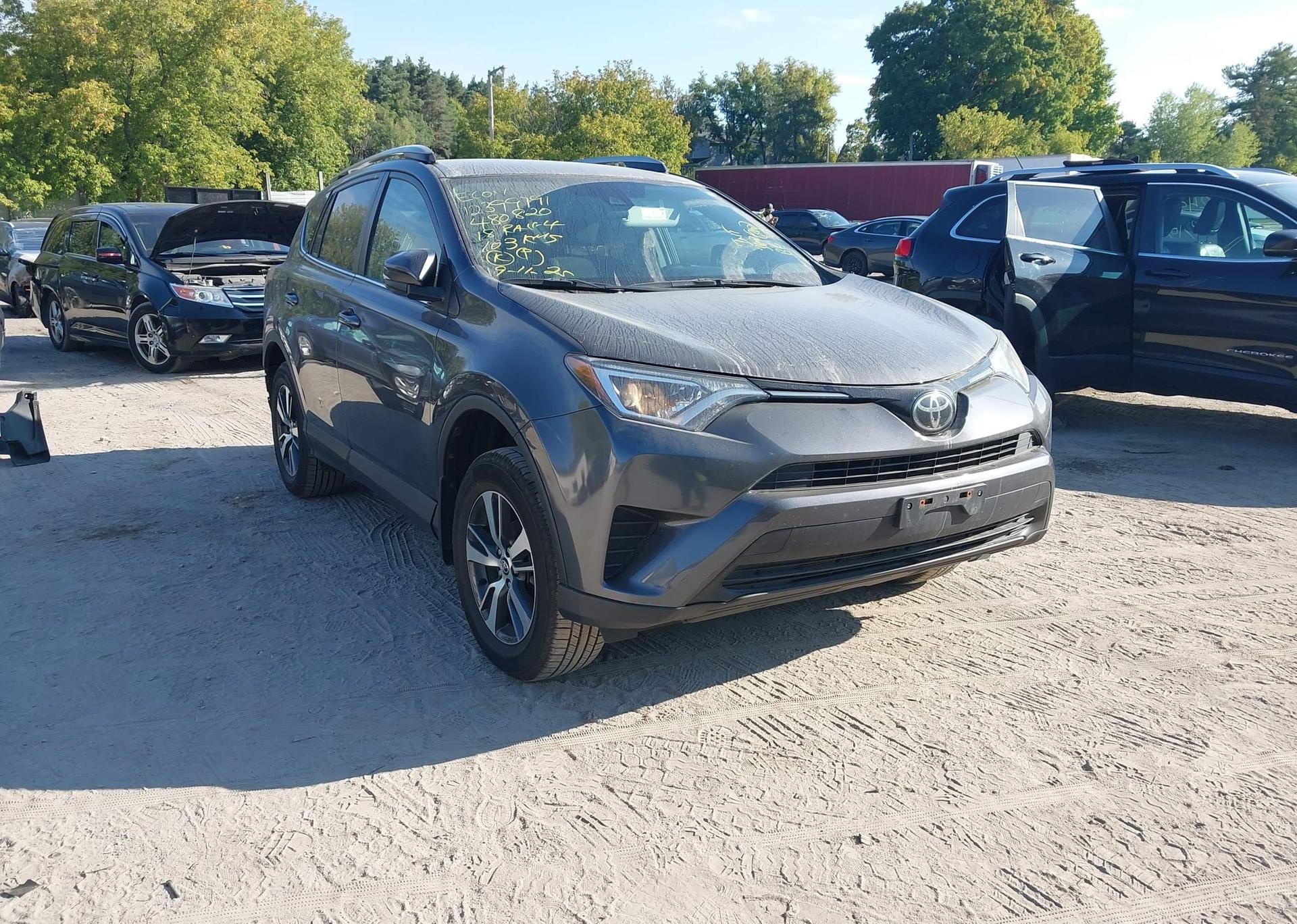 2018 TOYOTA RAV4 LE