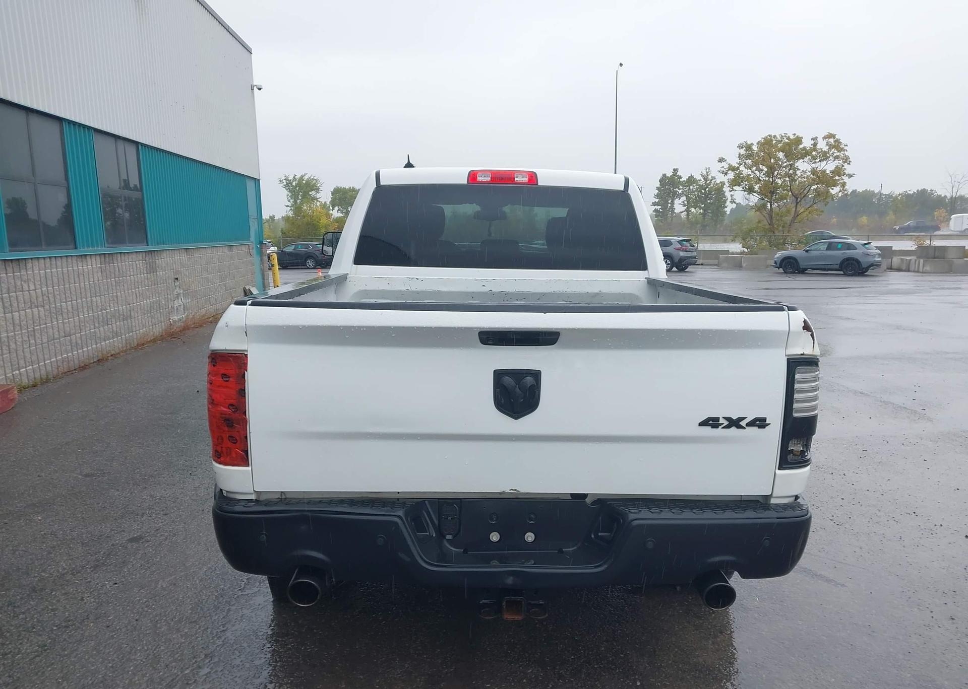 2022 RAM 1500 CLASSIC SLT