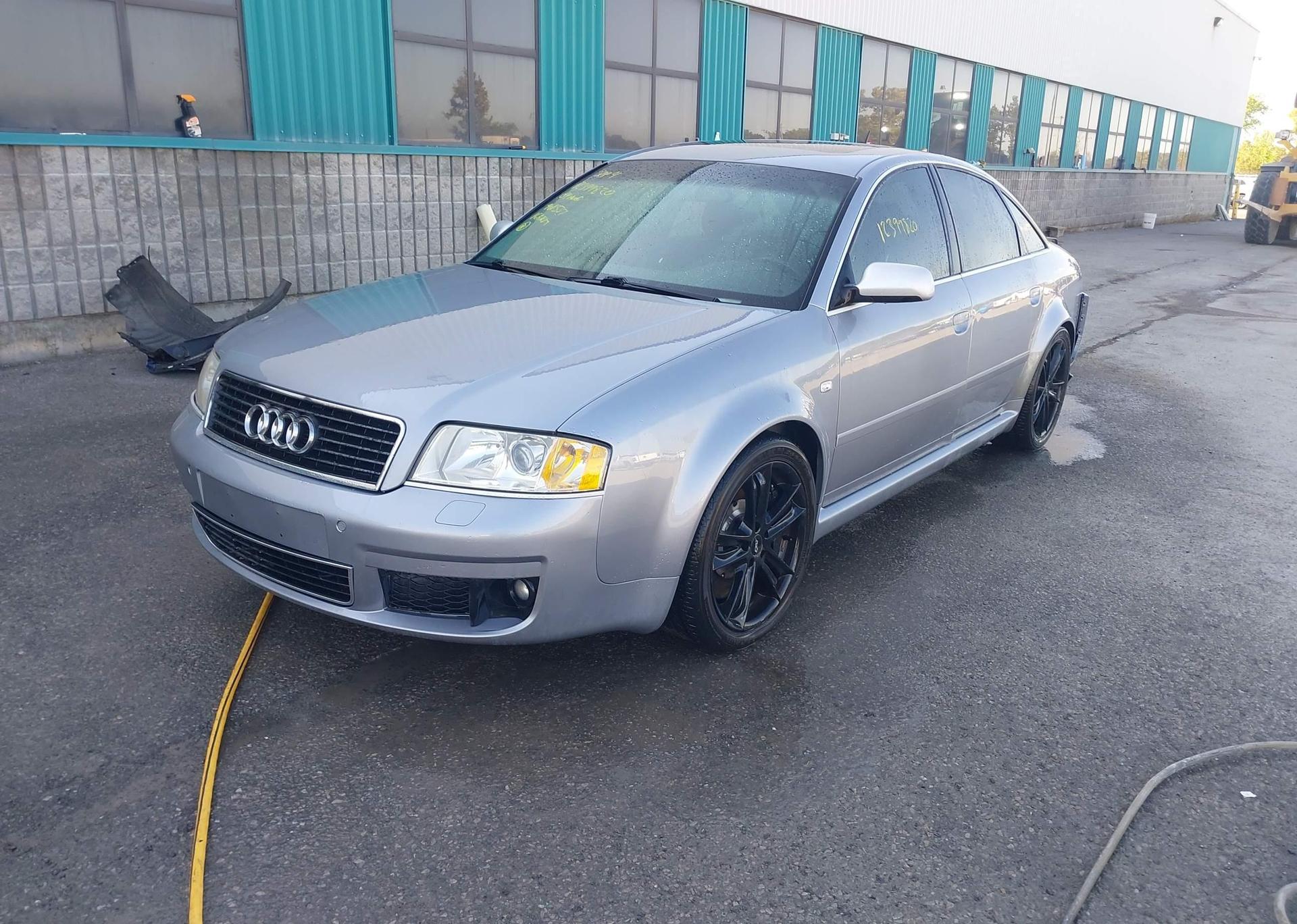 2004 AUDI RS6