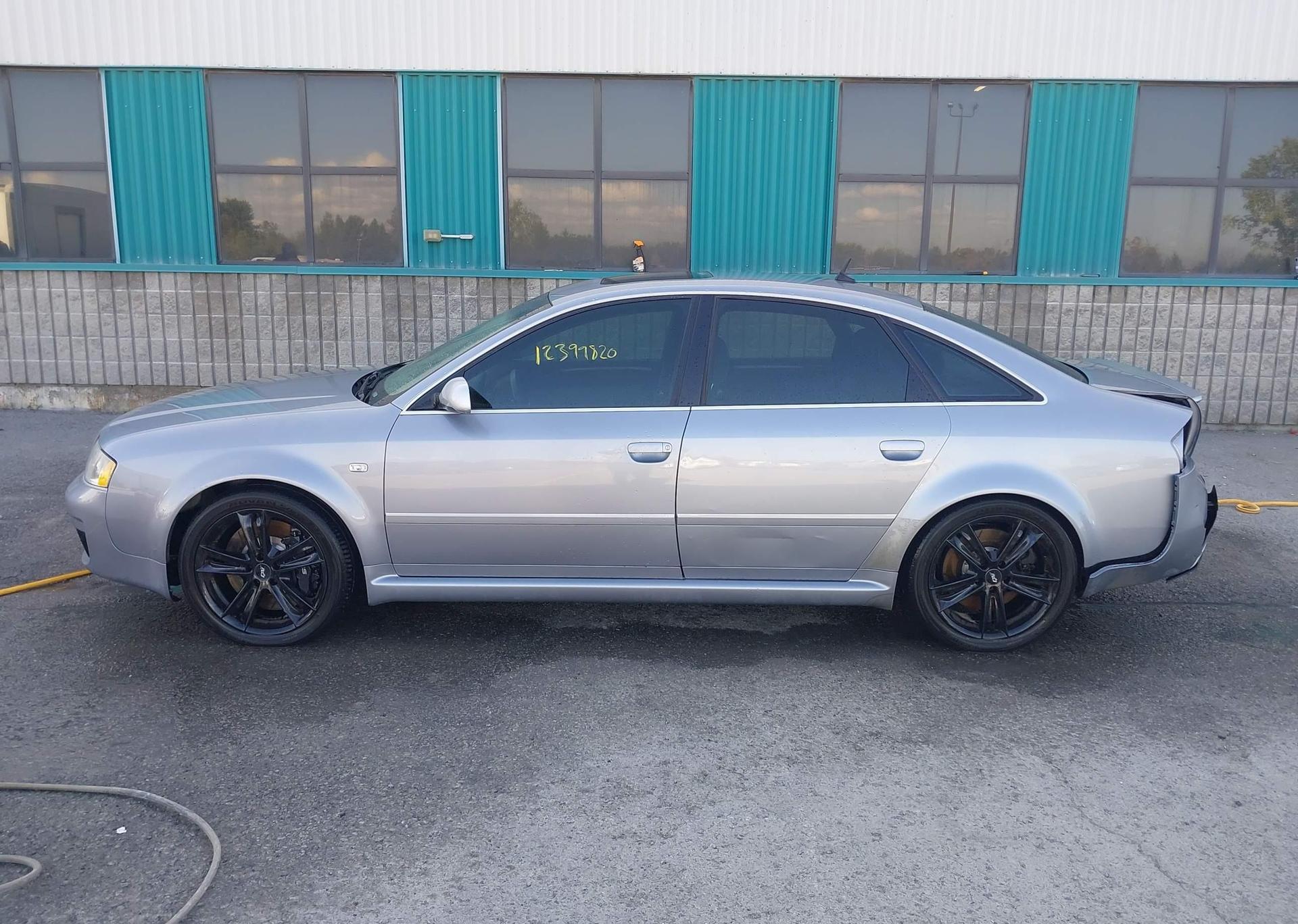 2004 AUDI RS6