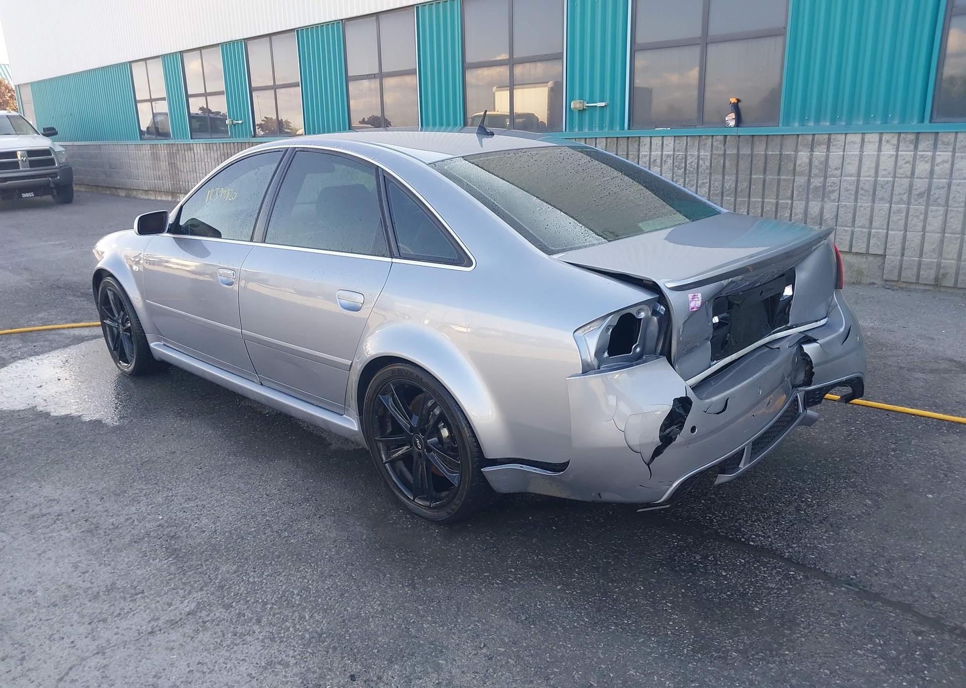 2004 AUDI RS6