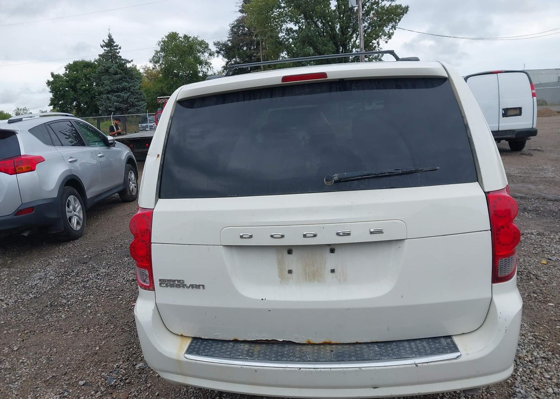 2013 DODGE GRAND CARAVAN SE