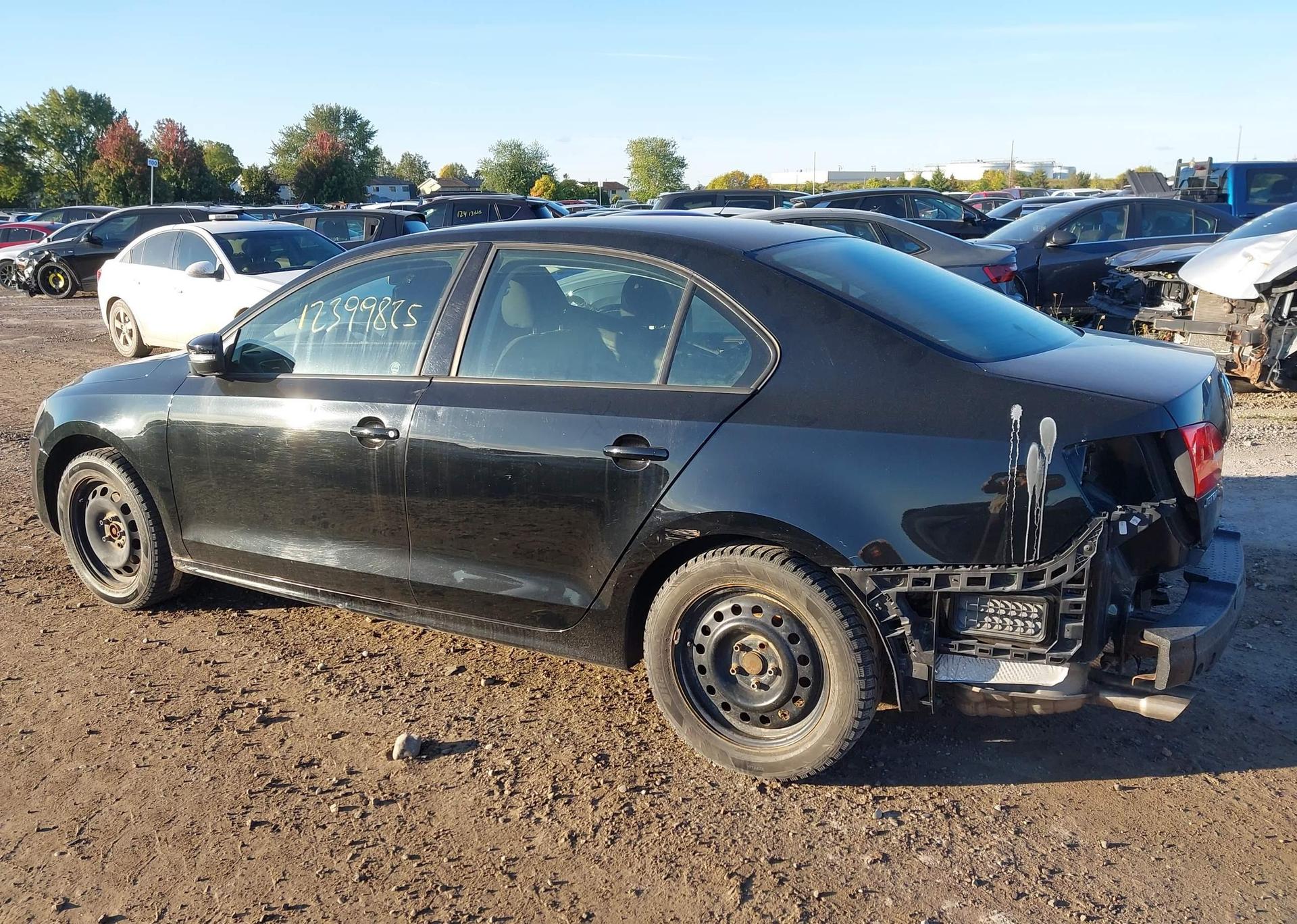 2011 VOLKSWAGEN JETTA 2.0L COMFORTLINE