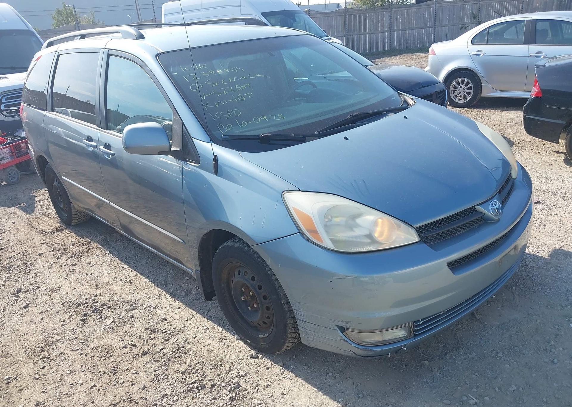 2005 TOYOTA SIENNA CE