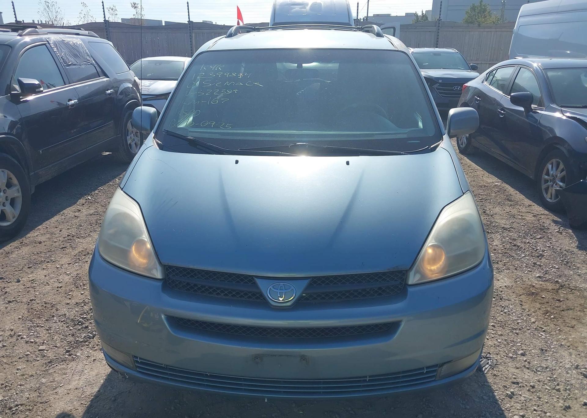 2005 TOYOTA SIENNA CE