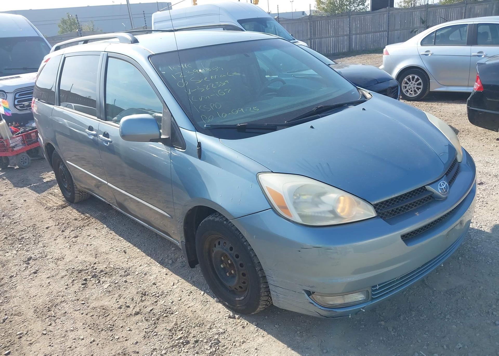 2005 TOYOTA SIENNA CE