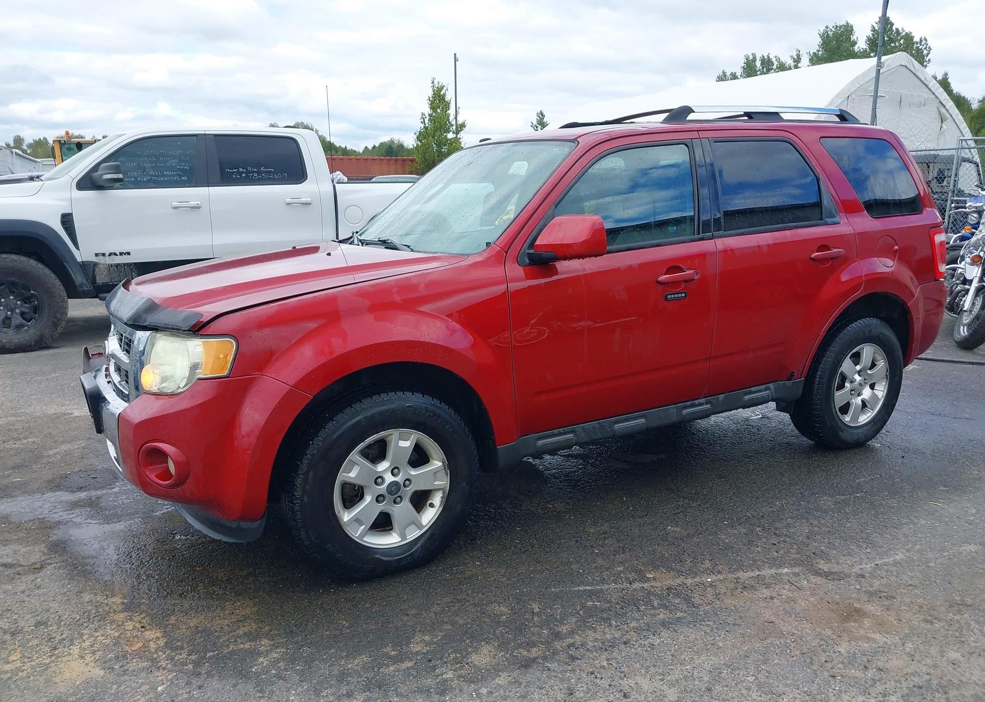 2011 FORD ESCAPE LIMITED