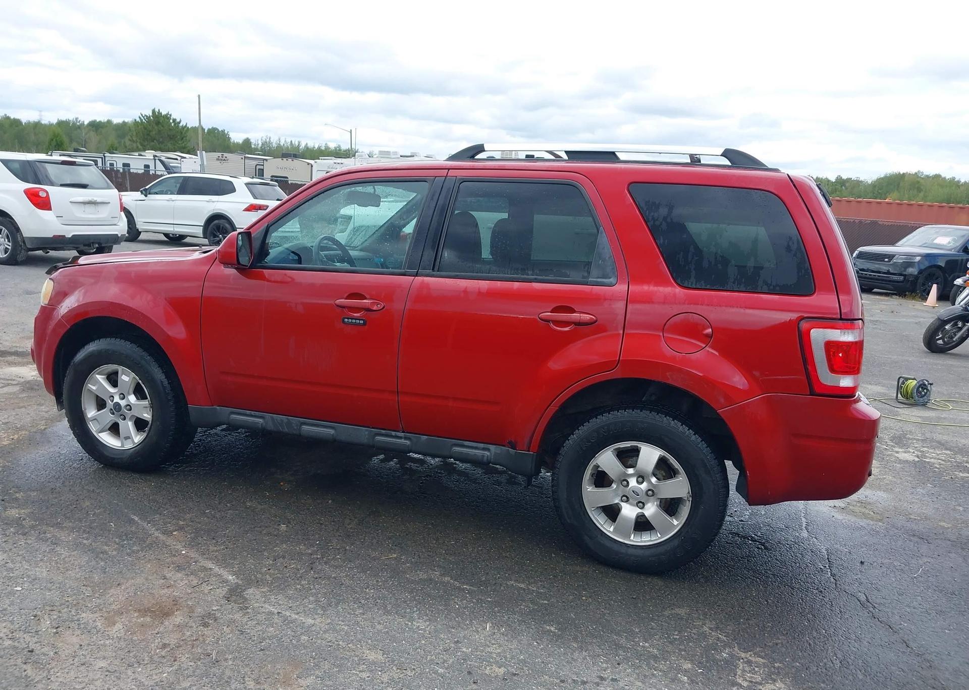 2011 FORD ESCAPE LIMITED