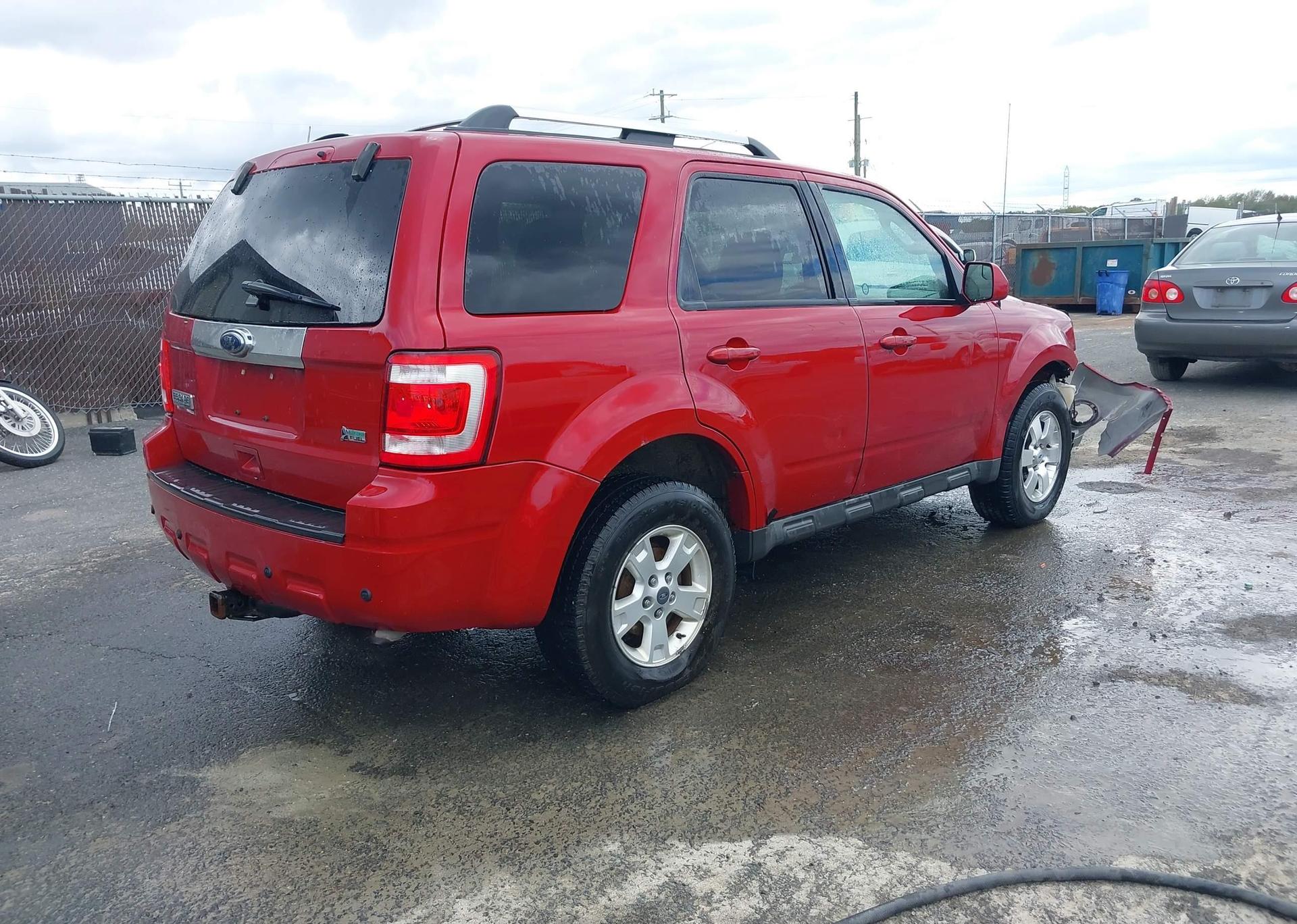 2011 FORD ESCAPE LIMITED